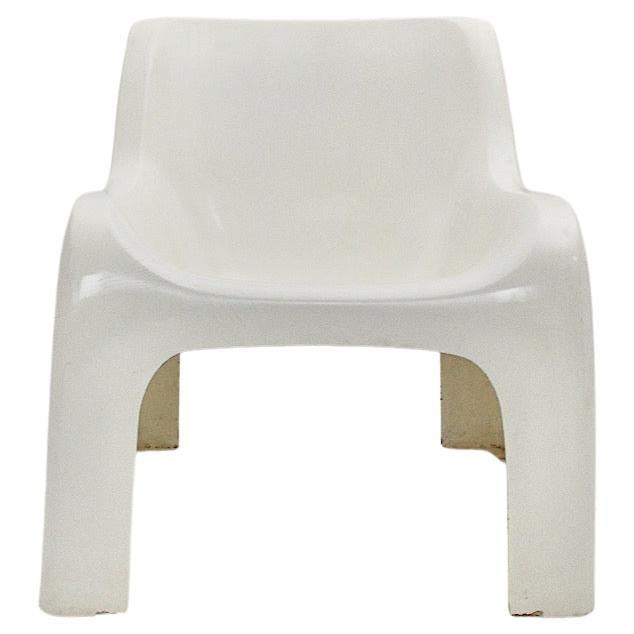 Chaise longue en plastique blanc de l'ère spatiale Ahti Kotikoski Anatomia 1968  en vente