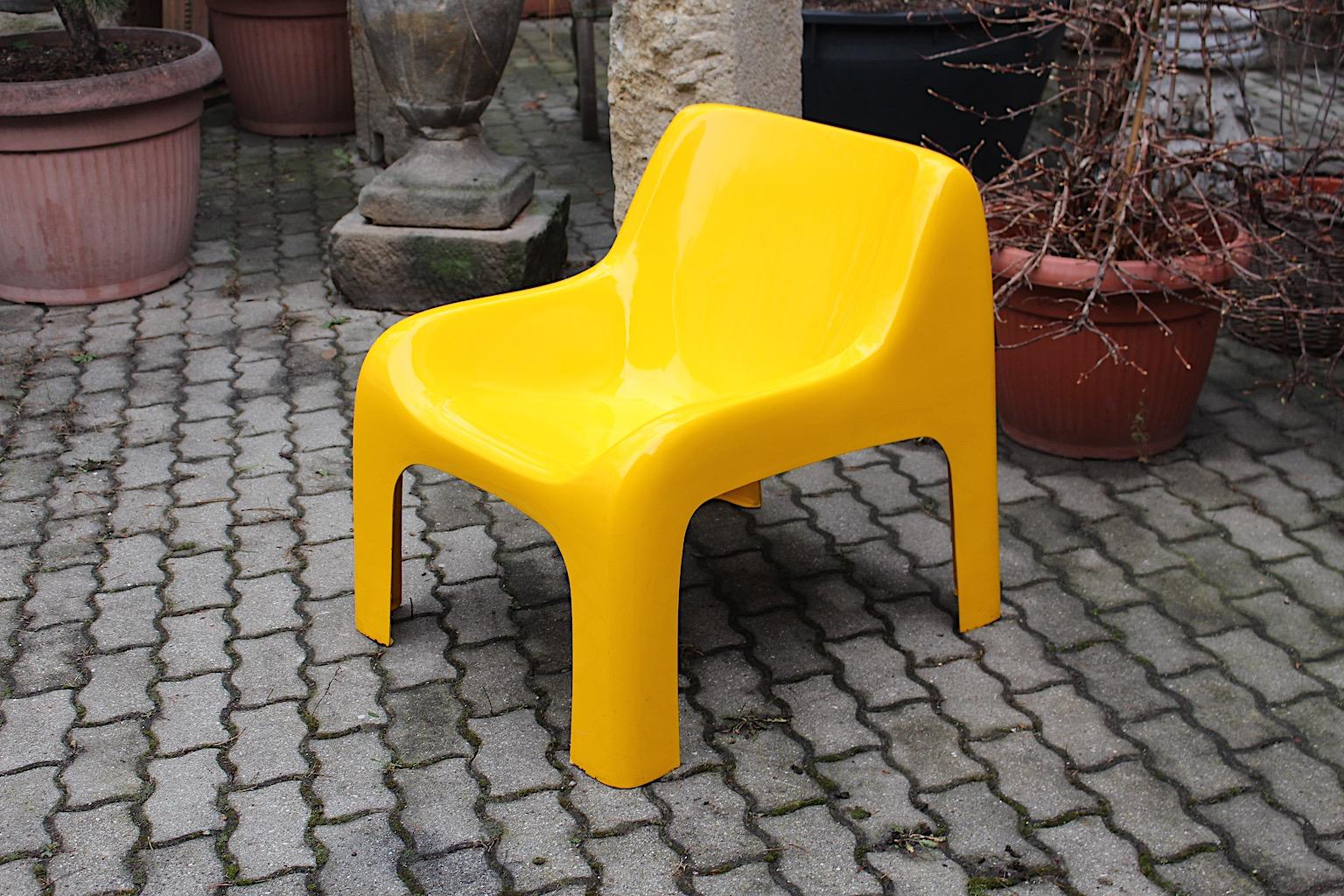 Space Age Vintage Plastic Yellow Lounge Chair Ahti Kotikoski for Asko 1960s  For Sale 11