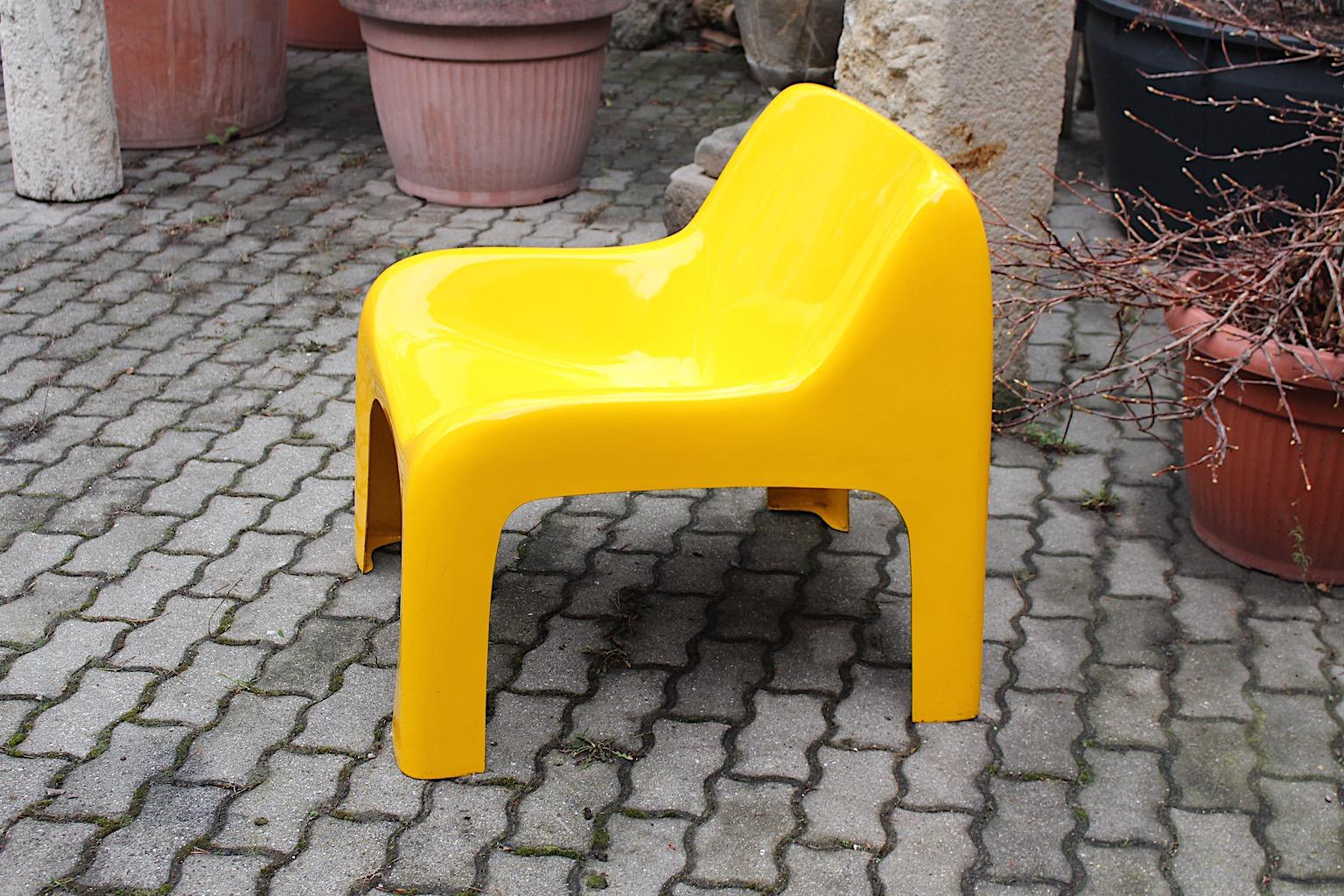 Space Age Vintage Plastic Yellow Lounge Chair Ahti Kotikoski for Asko 1960s  For Sale 12