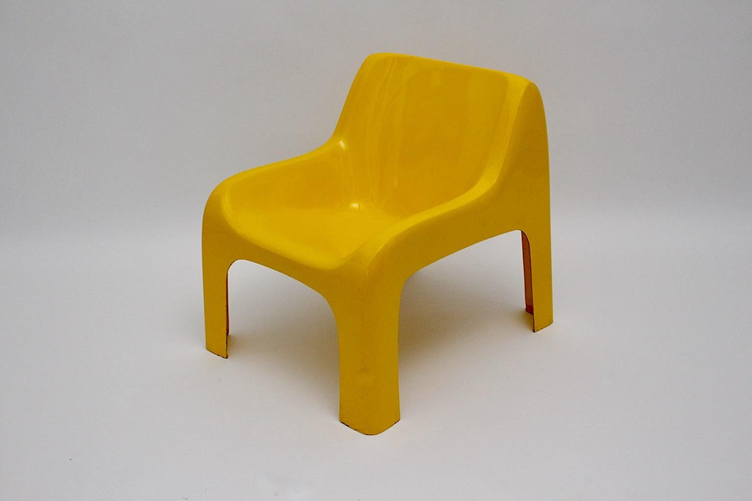 Space Age Vintage Plastic Yellow Lounge Chair Ahti Kotikoski for Asko 1960s  For Sale 1