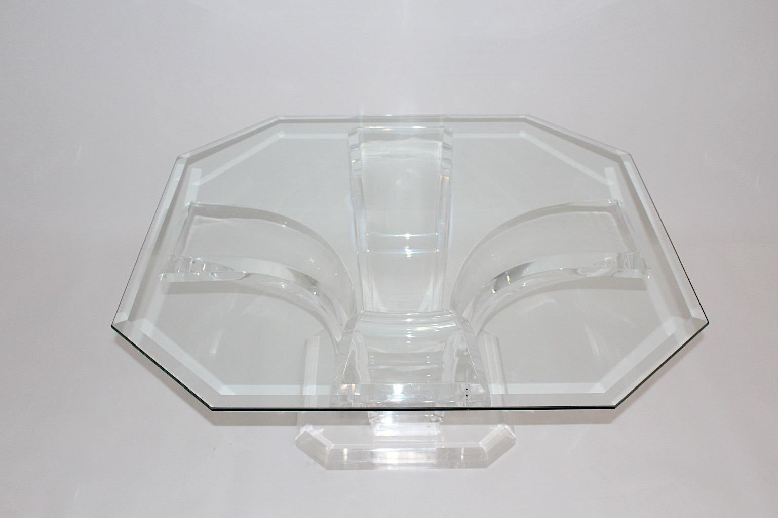 Space Age Vintage Rectangular Transparent Lucite Glass Coffee Table circa 1970 For Sale 3