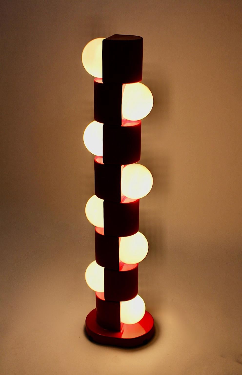 Space Age Vintage Red Ceramic Totem Floor Lamp, 1960s, Italy For Sale 2