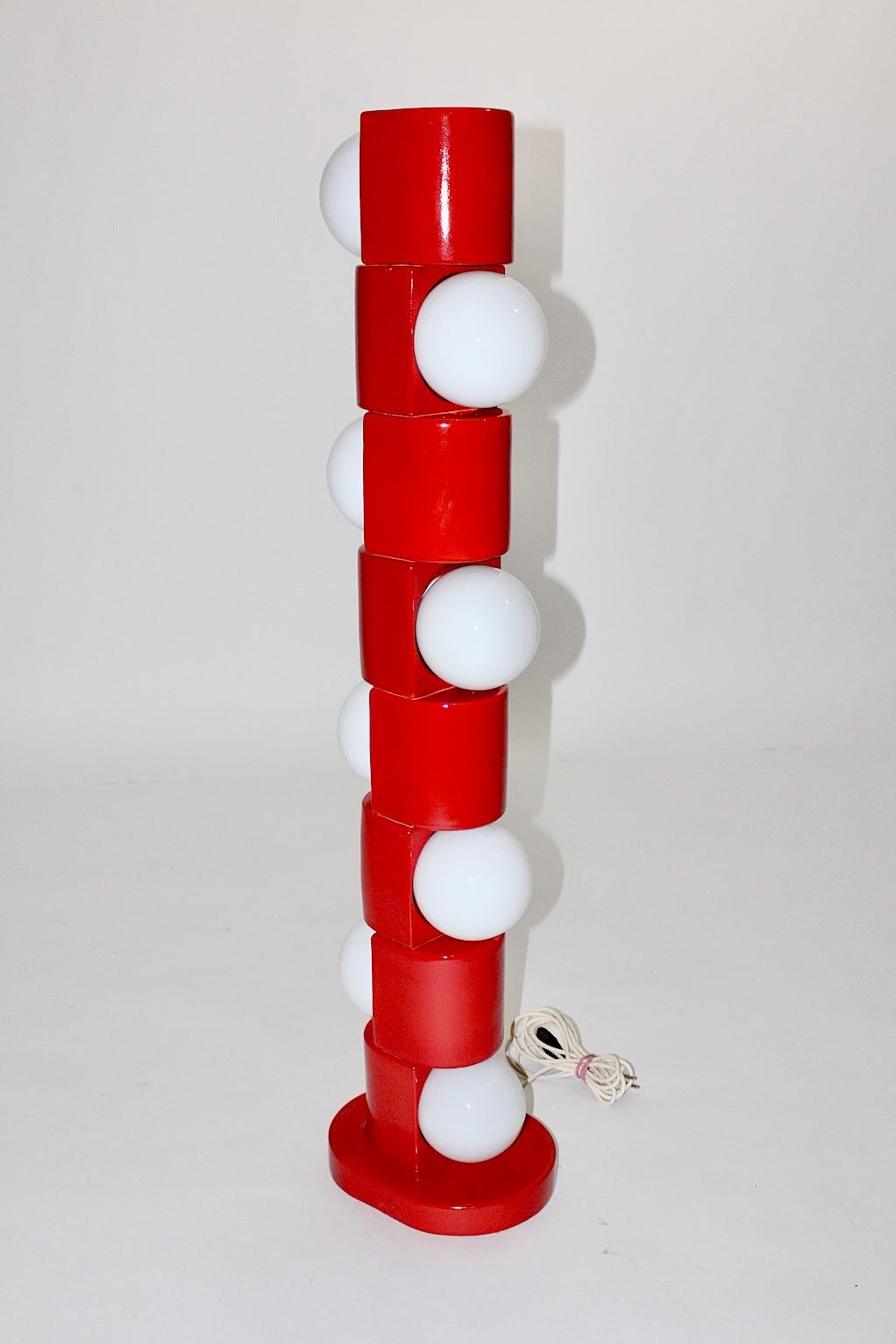 Space Age Vintage Red Ceramic Totem Floor Lamp, 1960s, Italy For Sale 12