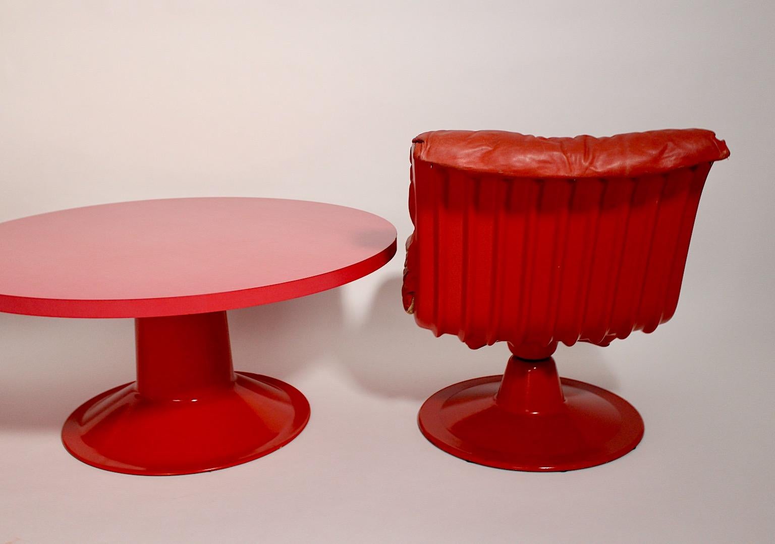 A Space Age Vintage Rot Koralle Rosa Lounge Stühle Sofa Tisch Yrö Kukkapuro 1960s im Zustand „Gut“ im Angebot in Vienna, AT