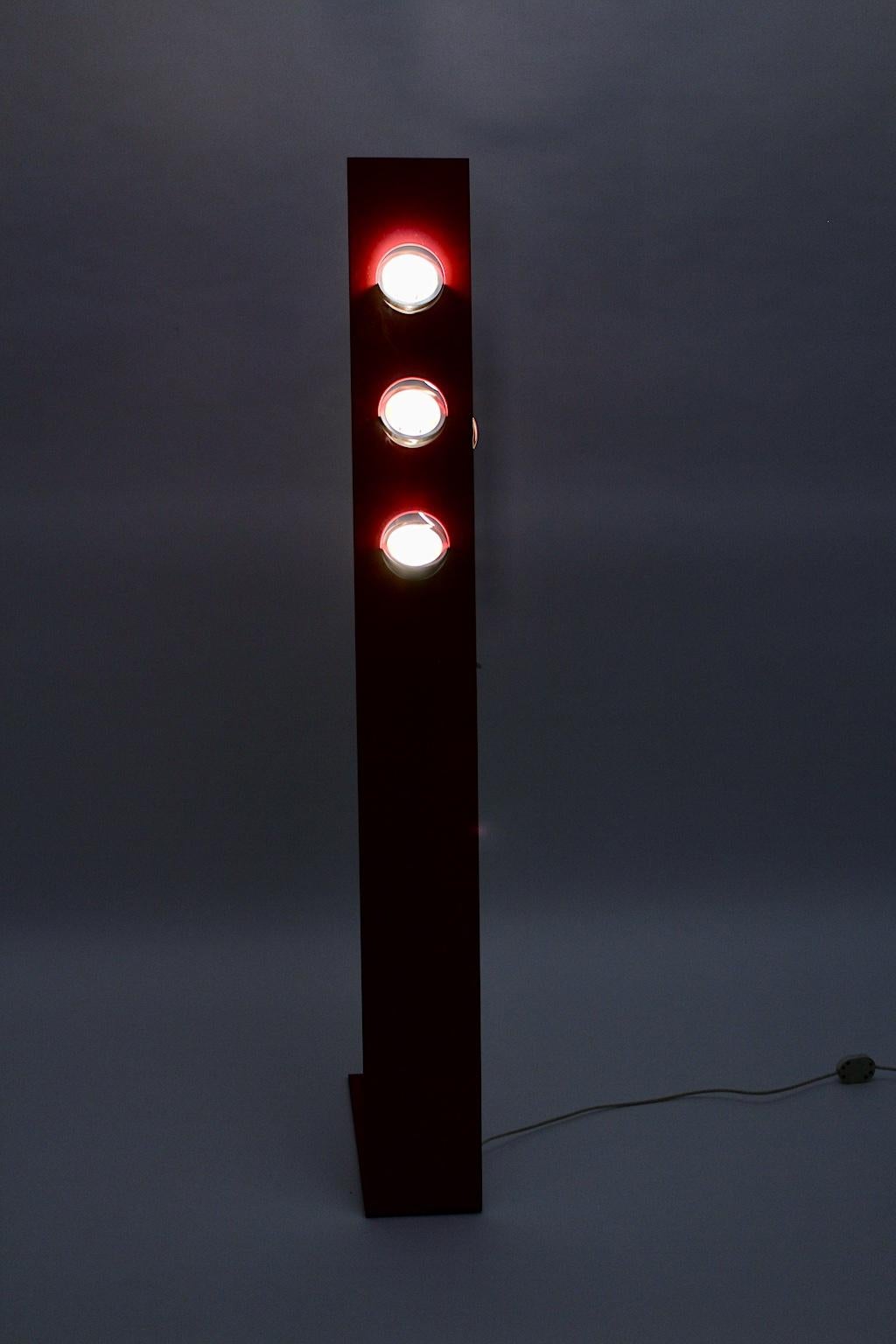 Space Age Vintage Red Metal Floor Lamp, Italy, 1960s For Sale 10