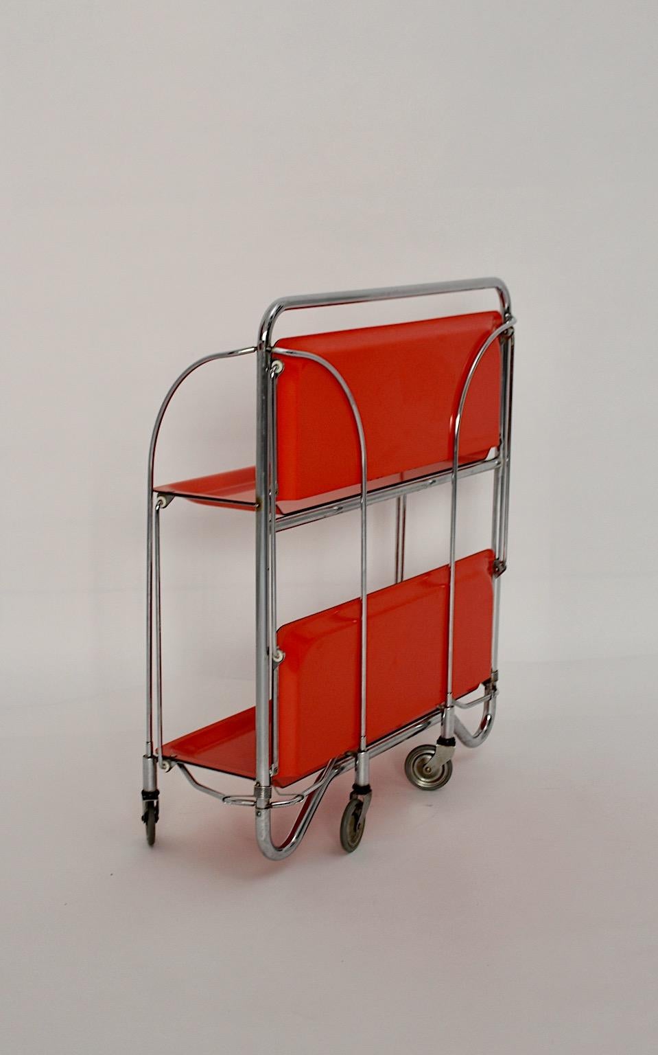 Space Age Vintage Rot Orange Serviertisch oder Barwagen 1960er Jahre Deutschland im Angebot 7