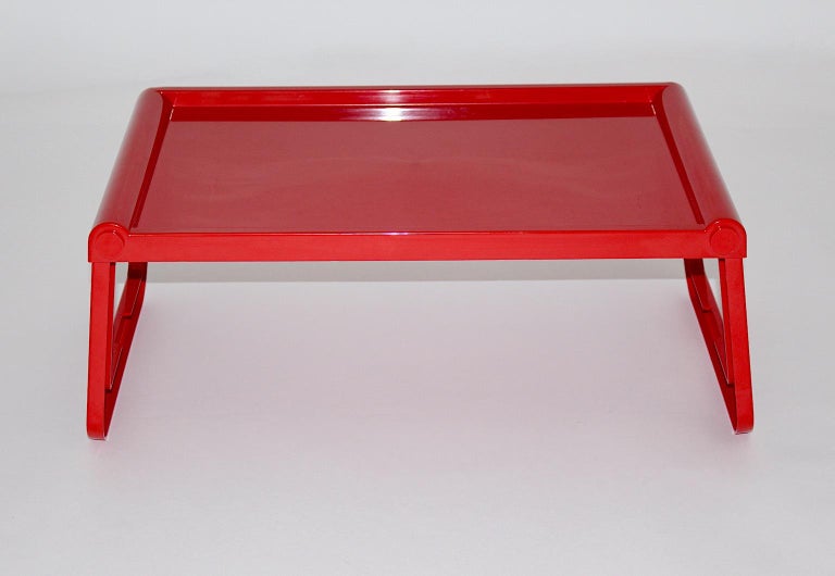 Italian Space Age Vintage Red Plastic Traytable Gueridon Luigi Massoni Guzzini Italy For Sale