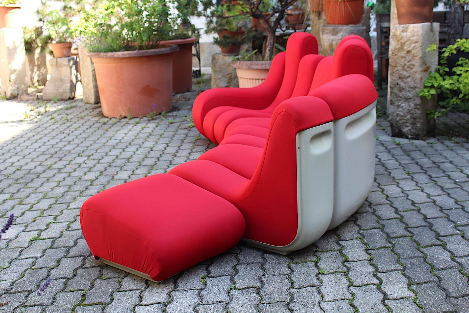 Sofa sectionnel rouge vintage autoportant de l'ère spatiale par Pillo Burghardt Vogtherr en vente 9