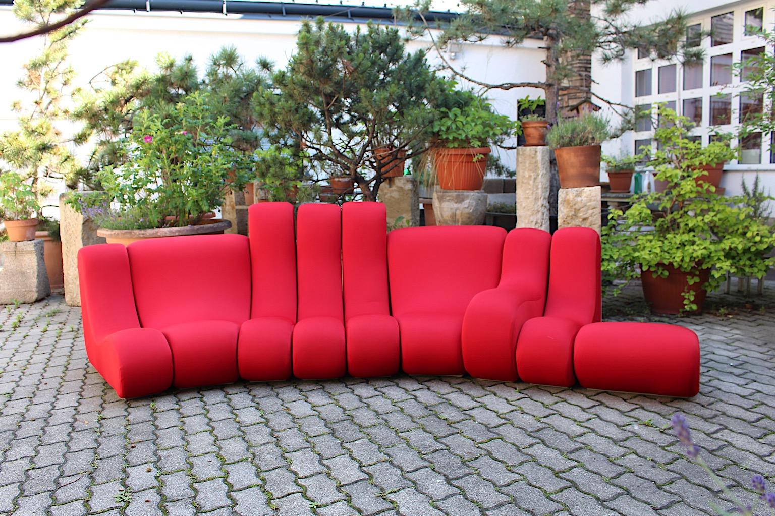 Sofa sectionnel rouge vintage autoportant de l'ère spatiale par Pillo Burghardt Vogtherr Bon état - En vente à Vienna, AT