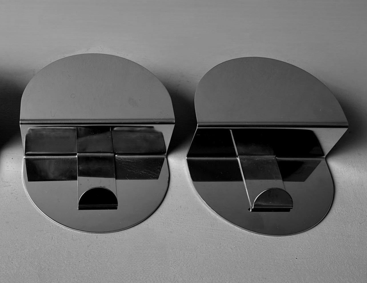 Space Age Vintage-Set aus drei italienischen Wandhaken aus Edelstahl, Space Age im Angebot 3