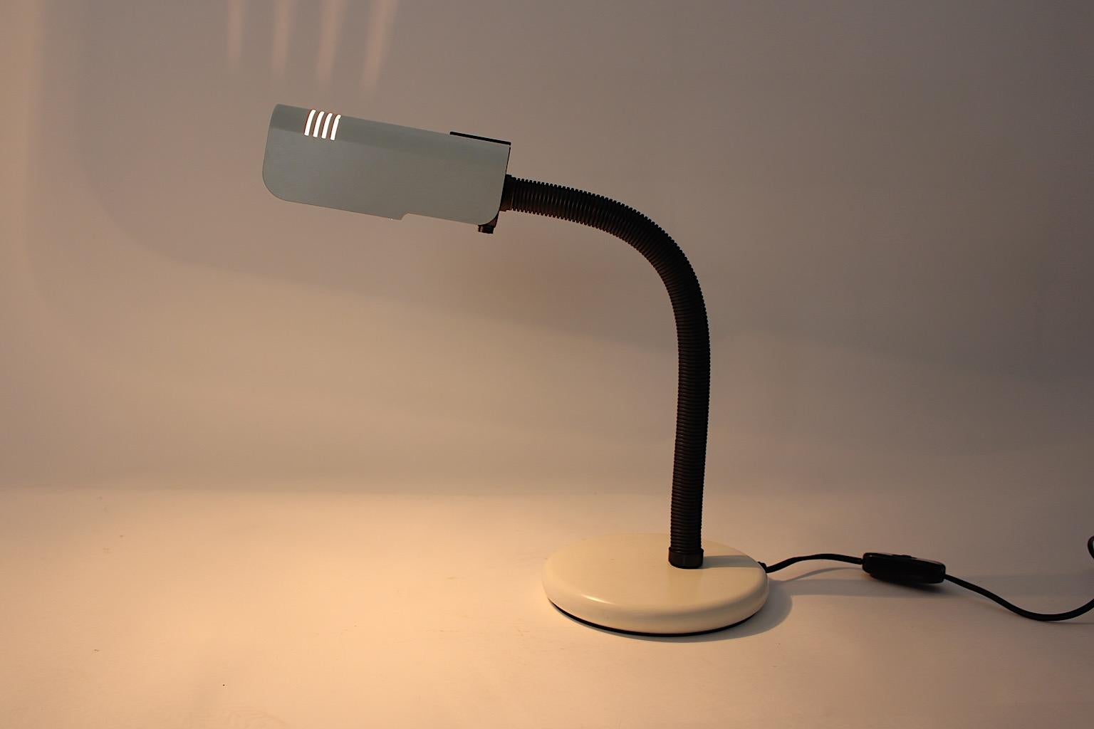 Space Age Vintage White Black Table Lamp Desk Lamp Targetti, 1970s, Italy In Good Condition For Sale In Vienna, AT