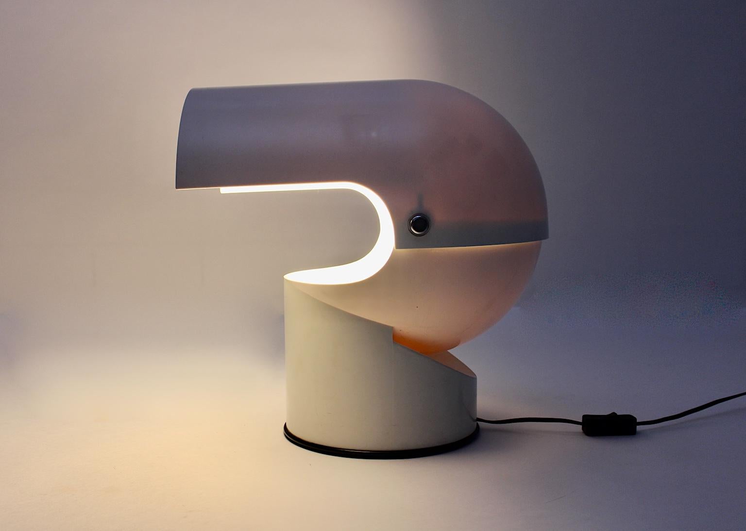 Space Age Vintage Weiße Pileo Mezzo Pileino Tischlampe von Gae Aulenti:: Italien 9