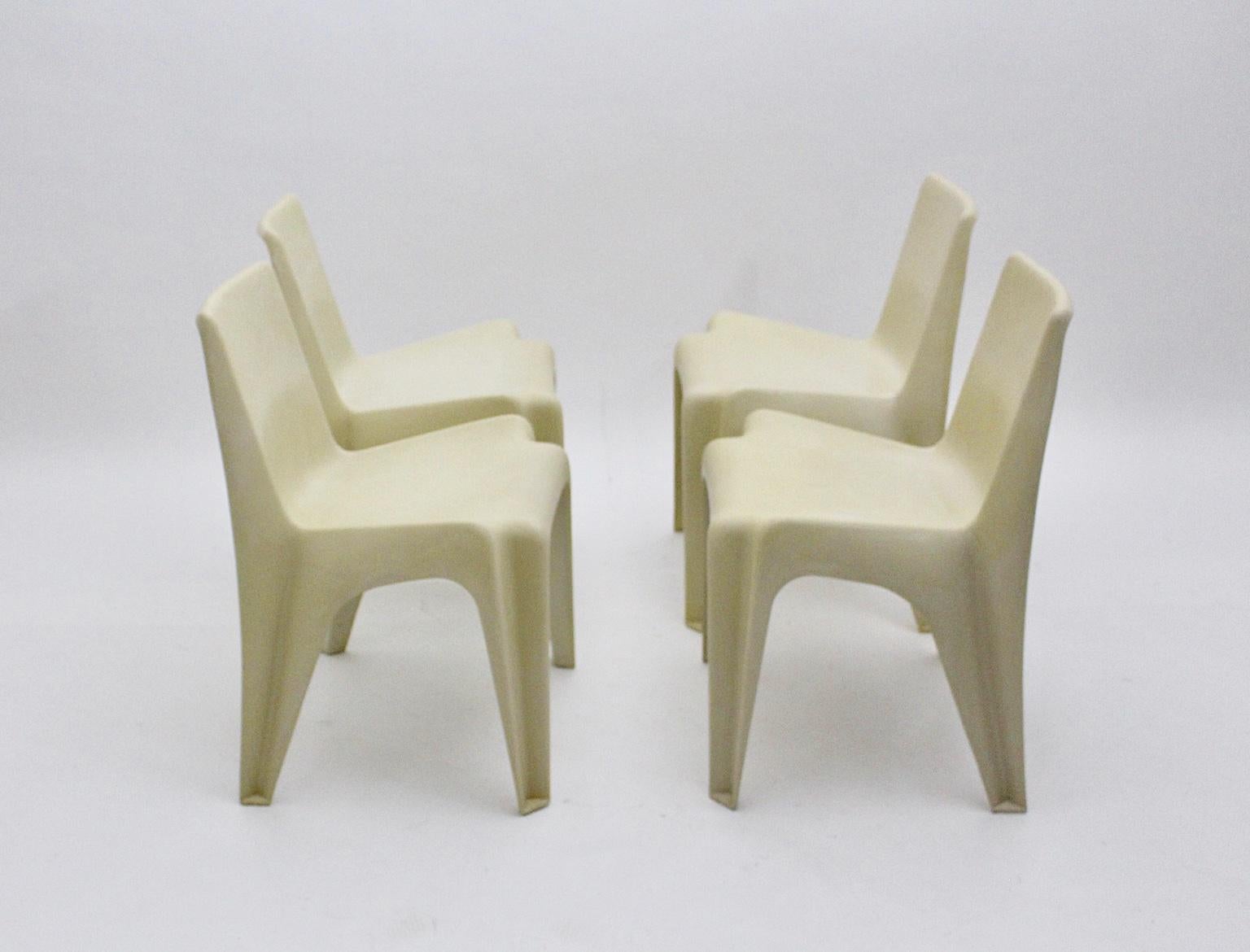 Space Age Vintage Ivory Plastic Four Dining Chairs Helmuth Bätzner 1960s Germany In Fair Condition For Sale In Vienna, AT