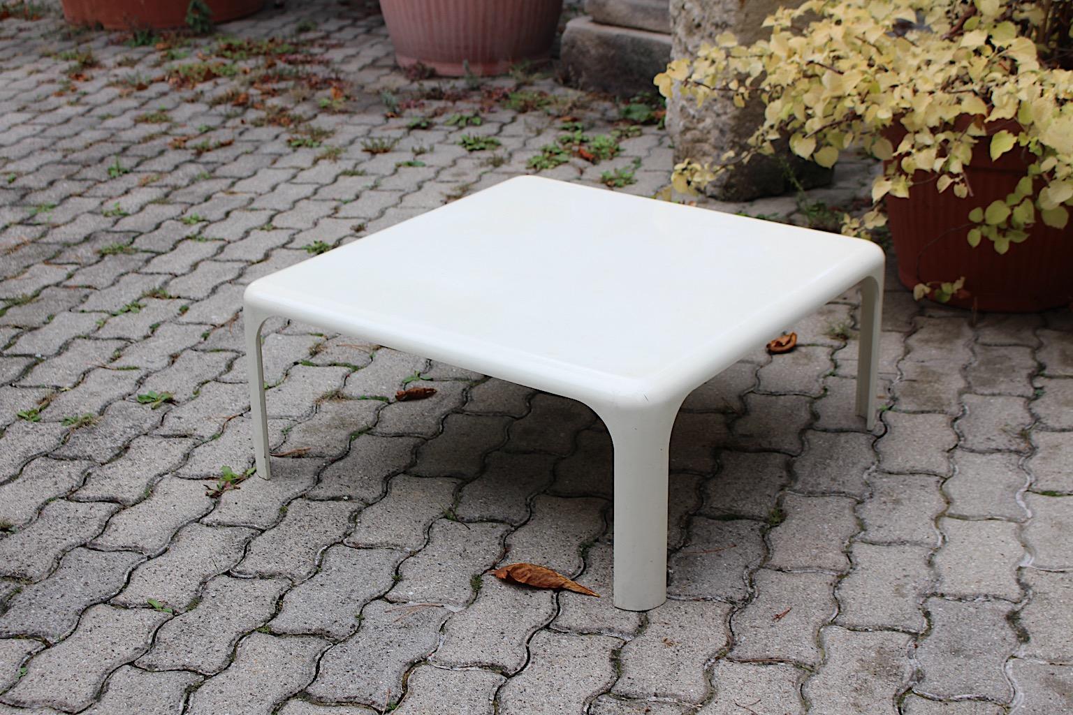 Mid-20th Century Space Age Vintage White Sofa Table Vico Magistretti Demetrio 70, Italy, 1960s For Sale