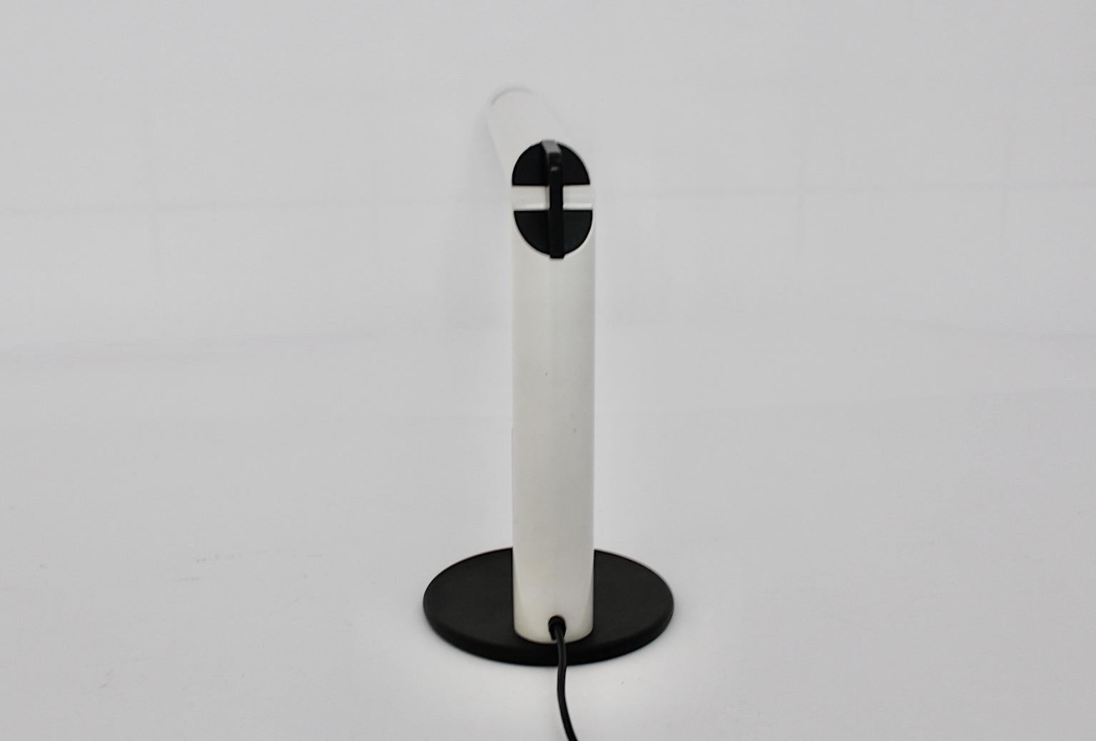 Metal Space Age Vintage White Table Lamp Desk Lamp Gianfranco Frattini, 1970s, Italy For Sale