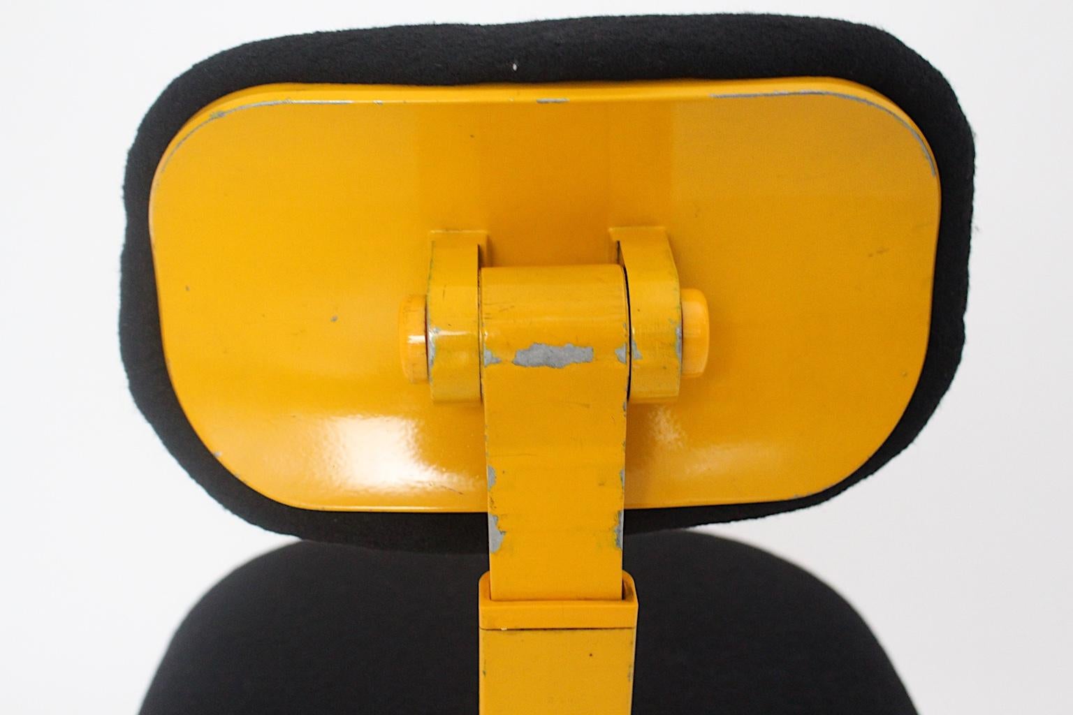Space Age Vintage Yellow Black Synthesis Desk Chair Ettore Sottsass for Olivetti 4