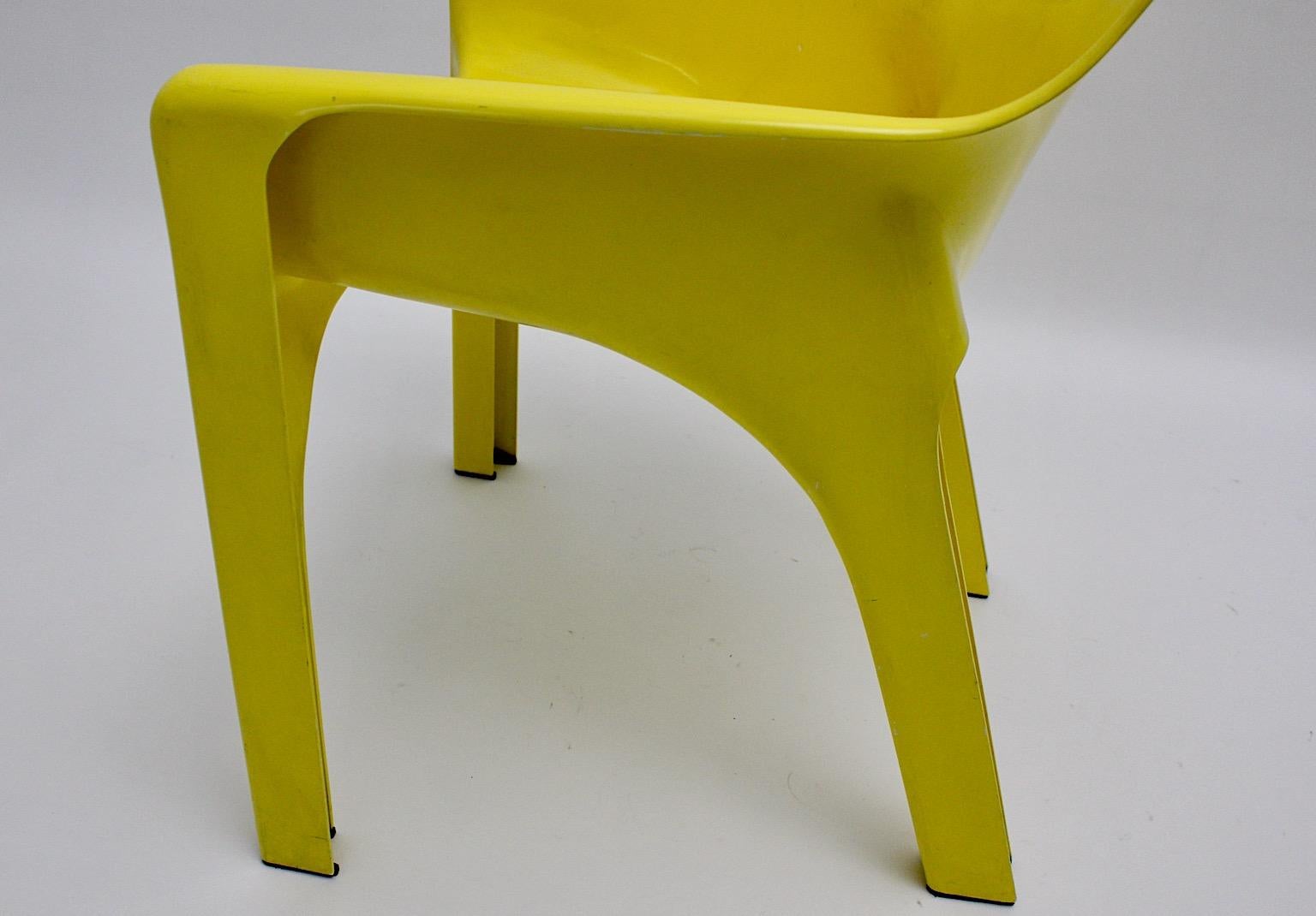 Space Age Vintage Yellow Plastic Armchair Gaudi by Vico Magistretti 1968 Italy For Sale 13