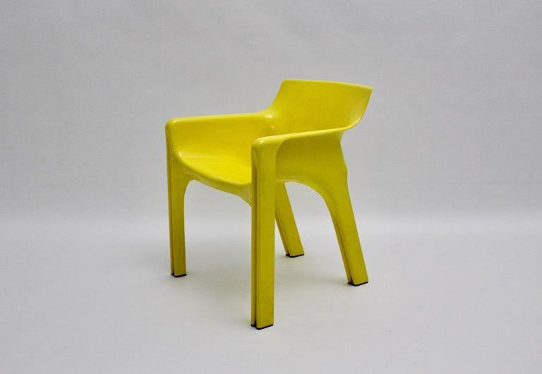 Italian Space Age Vintage Yellow Plastic Armchair Gaudi by Vico Magistretti 1968 Italy For Sale