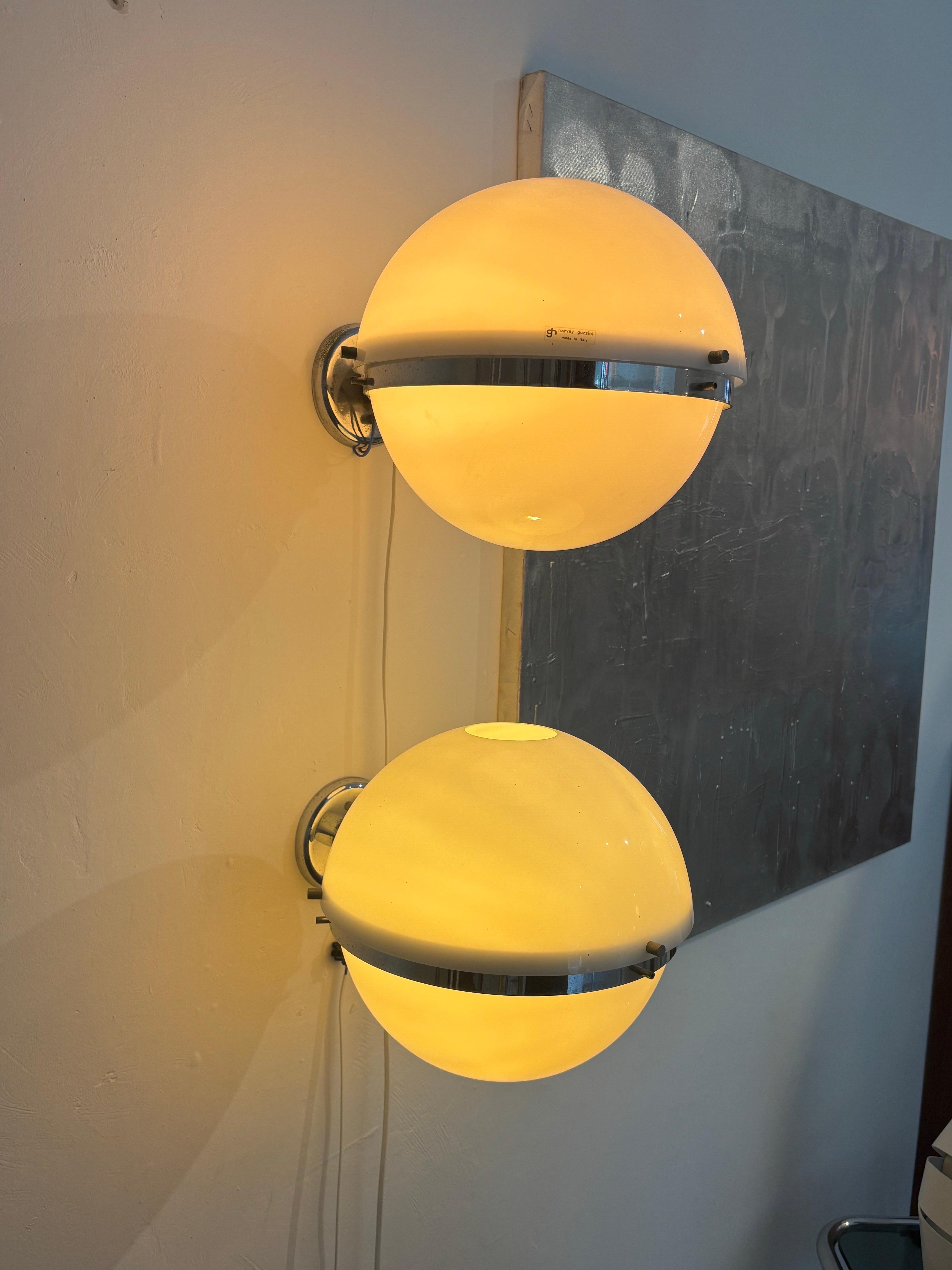 Apliques de la era espacial de Harvey Guzzini para Guzzini, 1969 en Bueno estado para la venta en Tel Aviv-Yafo, Tel Aviv District