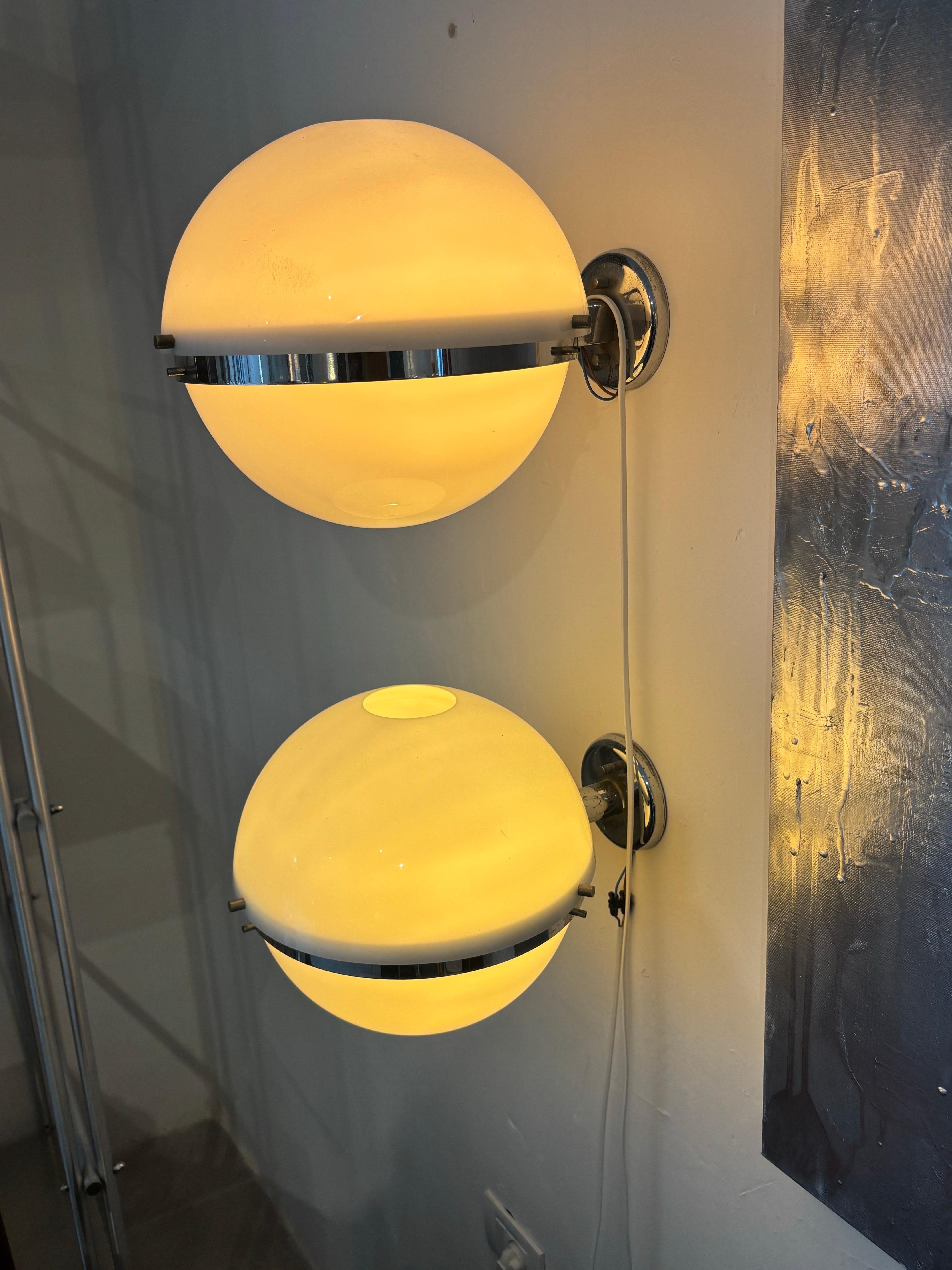 Apliques de la era espacial de Harvey Guzzini para Guzzini, 1969 en venta 3