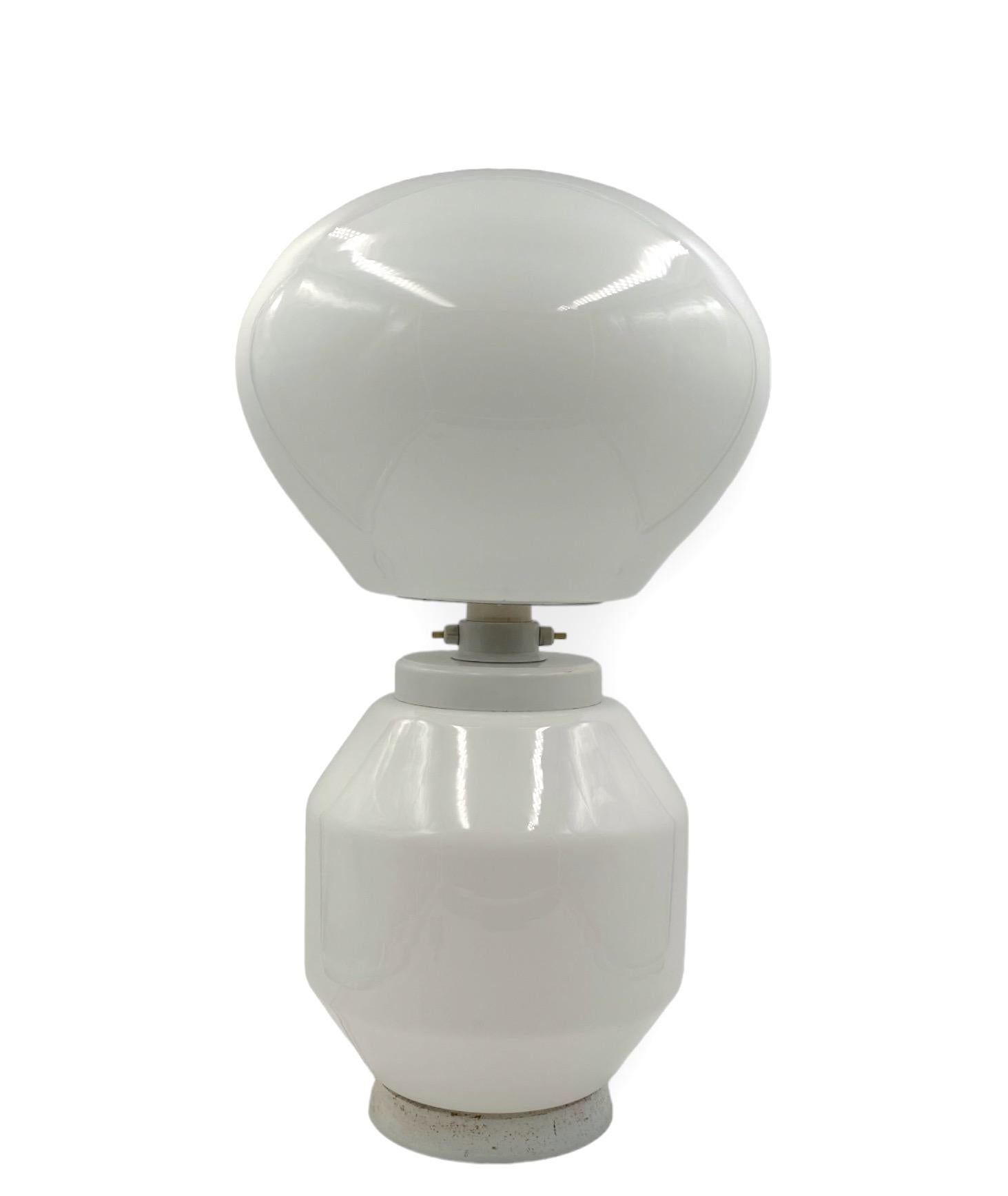 Italian Space Age white glass table lamp, Faver Italy 1970s For Sale