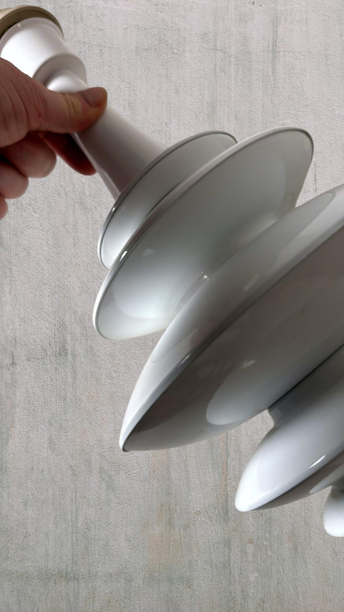 Space Age White Painted Aluminum Table Lamp In The Style Of Arredoluce For Sale 11