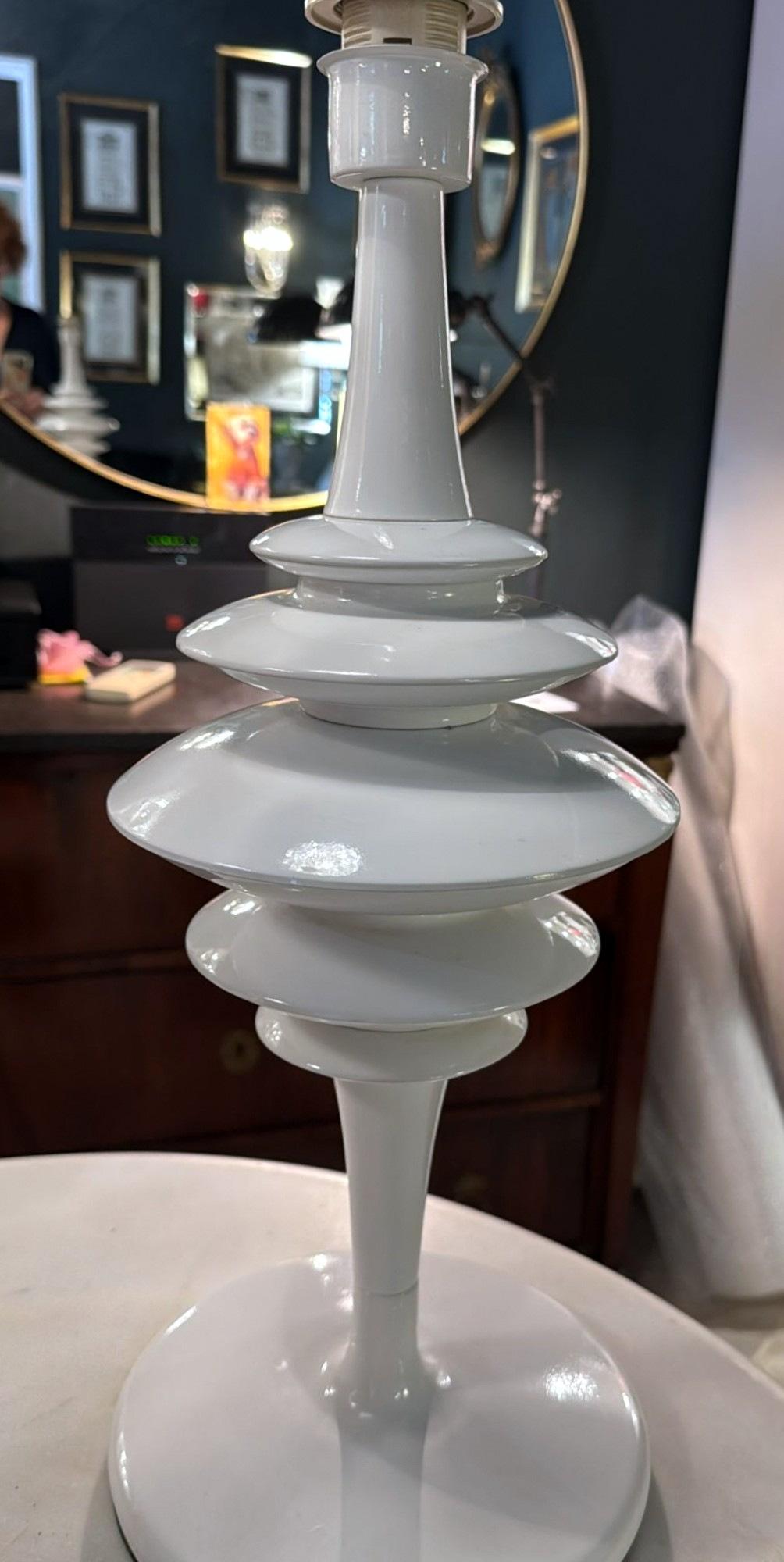 Space Age White Painted Aluminum Table Lamp In The Style Of Arredoluce For Sale 14