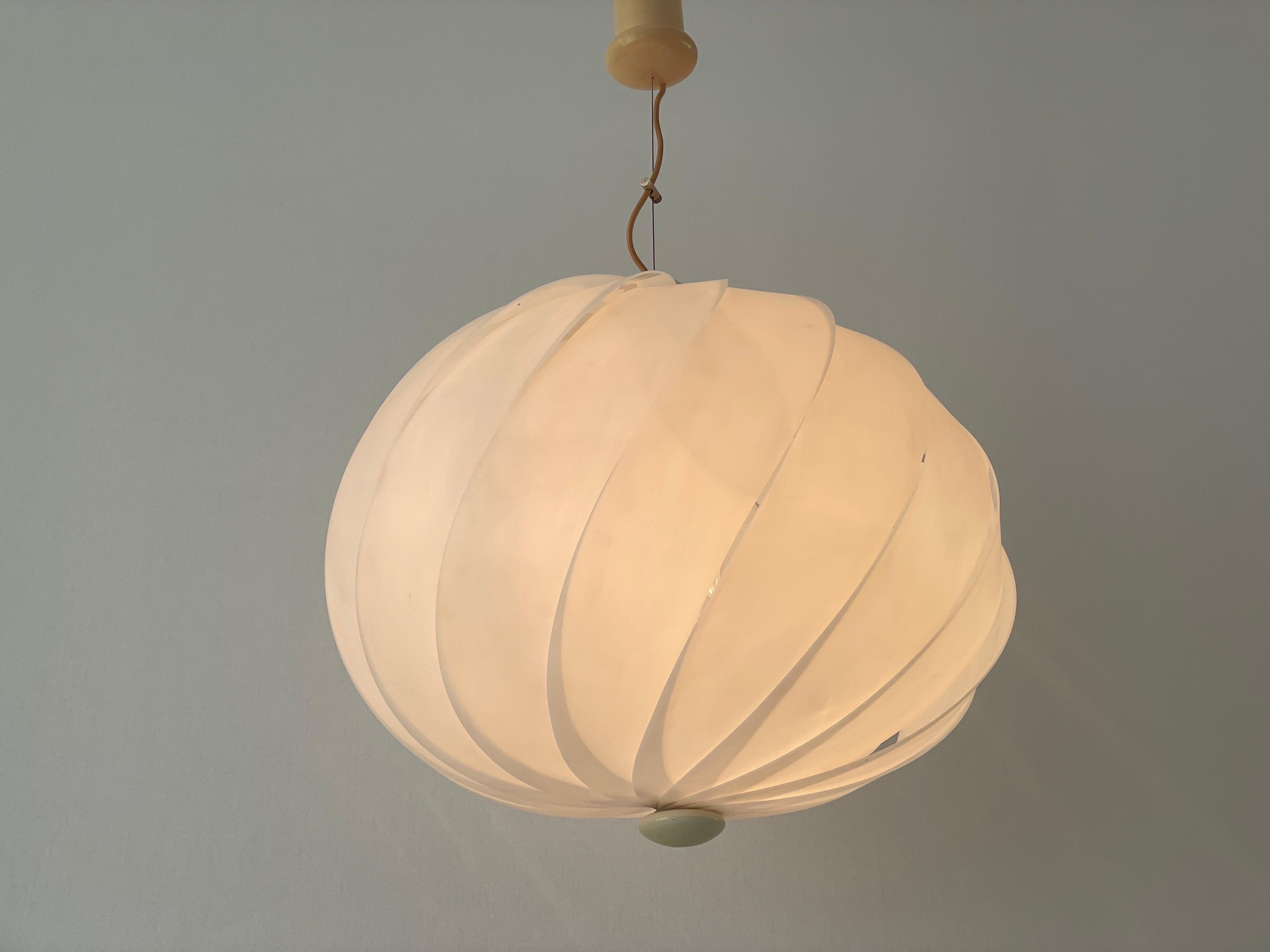 Space Age XL Ceiling Lamp by Emanuele Ponzio for Guzzini, 1960s, Italy For Sale 6