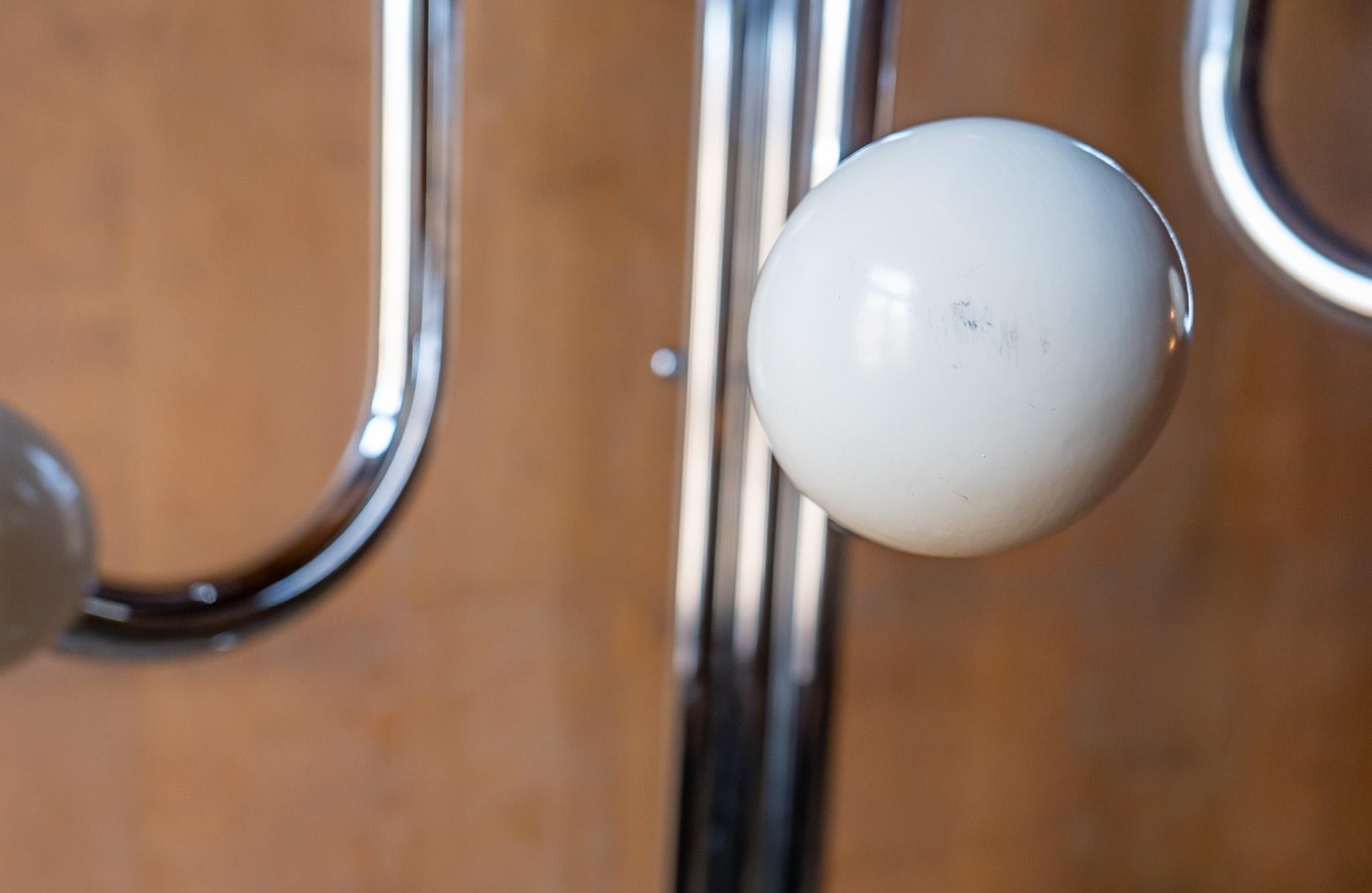 Space Age XL Coat Rack, Chrome Plated, White Spheres, Italy, 1970s 7