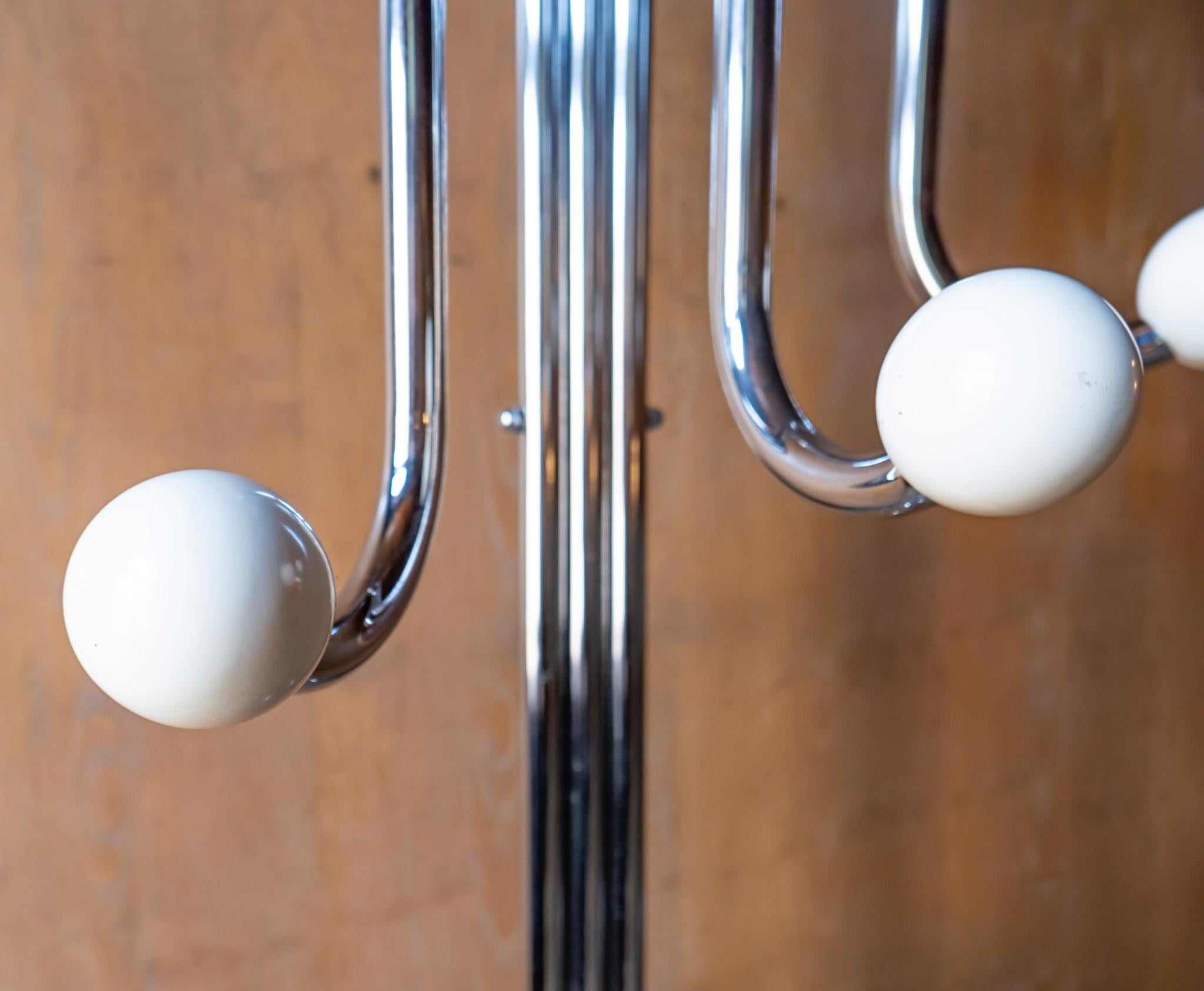 Late 20th Century Space Age XL Coat Rack, Chrome Plated, White Spheres, Italy, 1970s