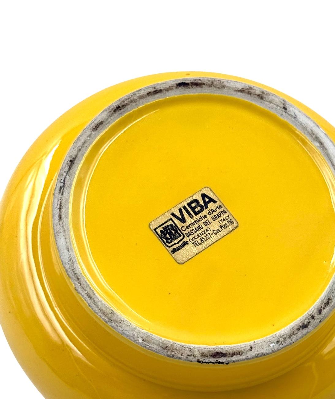 Cendrier en céramique jaune de l'ère spatiale, Viba Italie 1970 en vente 9