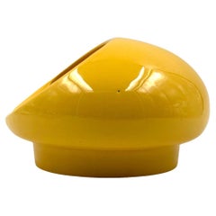 Space age yellow ceramic ashtray, Viba Italy 1970s