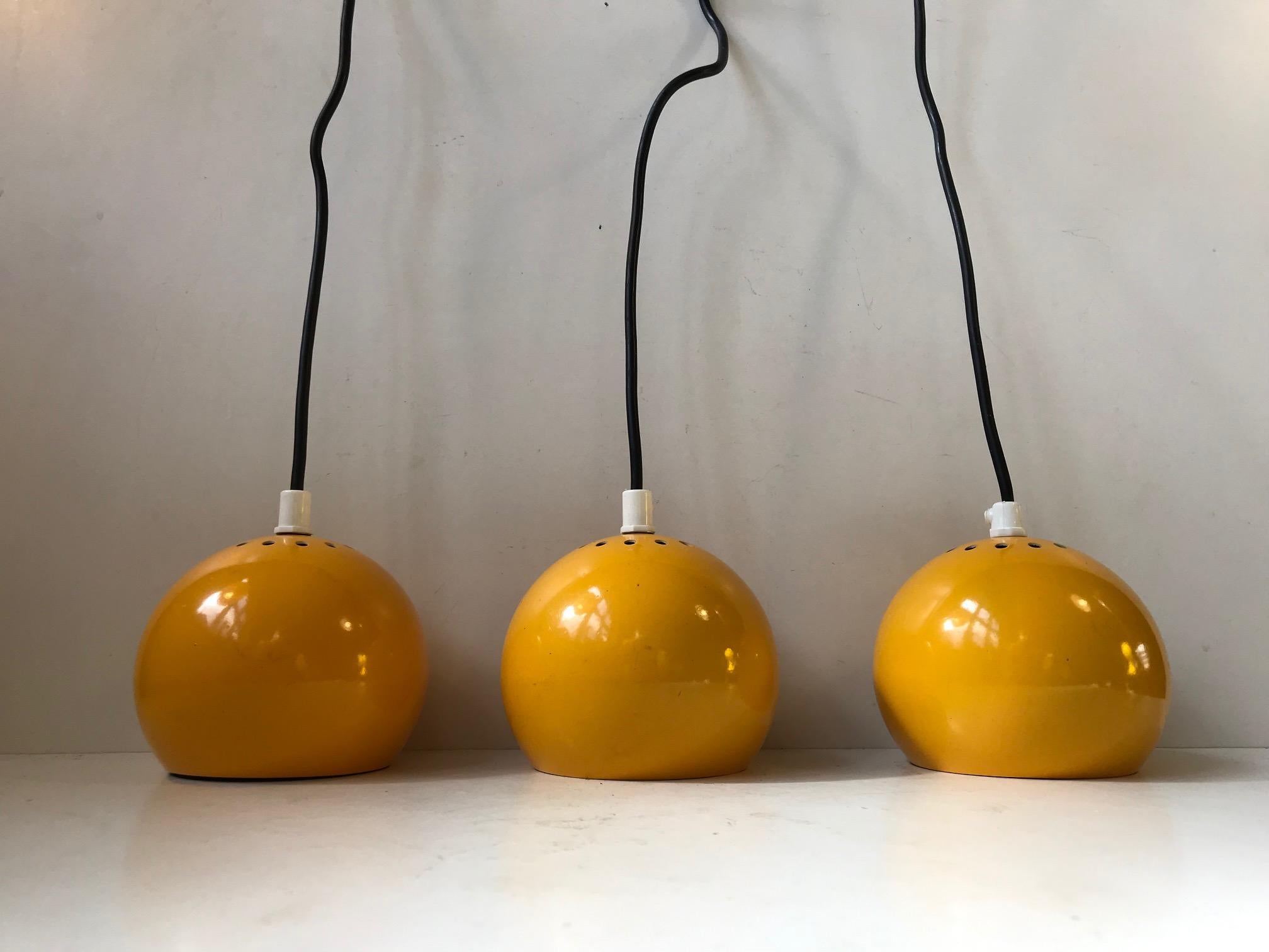 Mid-20th Century Space Age Yellow Cluster Pendant Light by E. S. Horn, 1960s