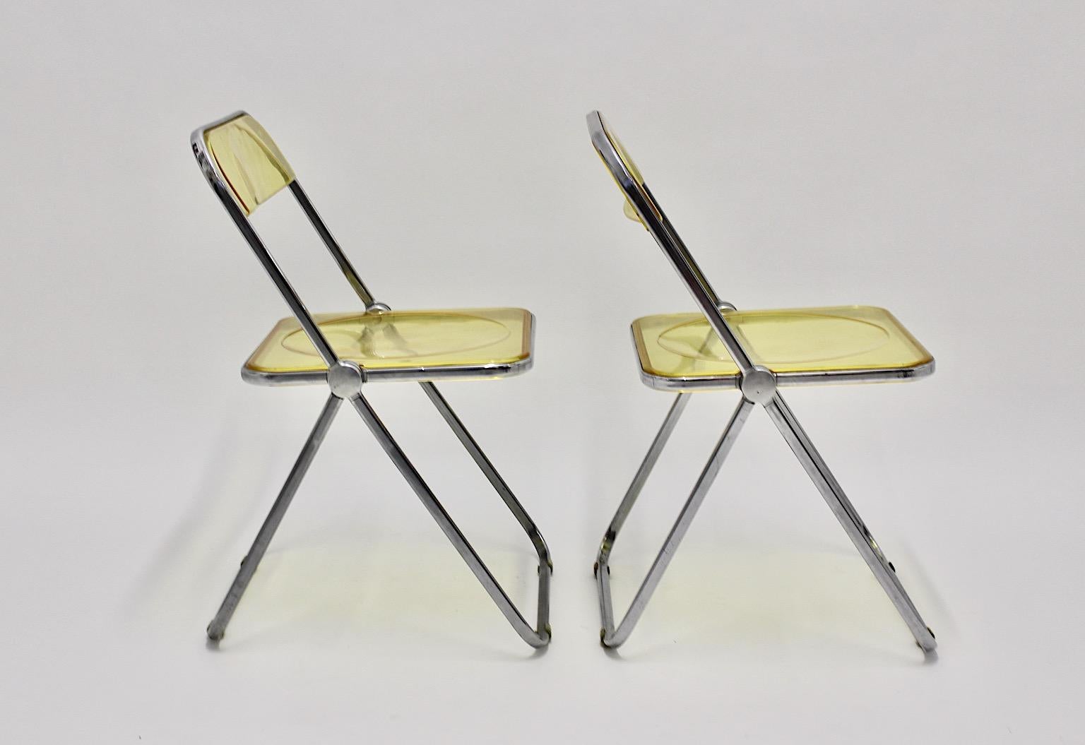 Metal Space Age Yellow Lucite Plia Pair of Folding Chairs Giancarlo Piretti 1969 Italy