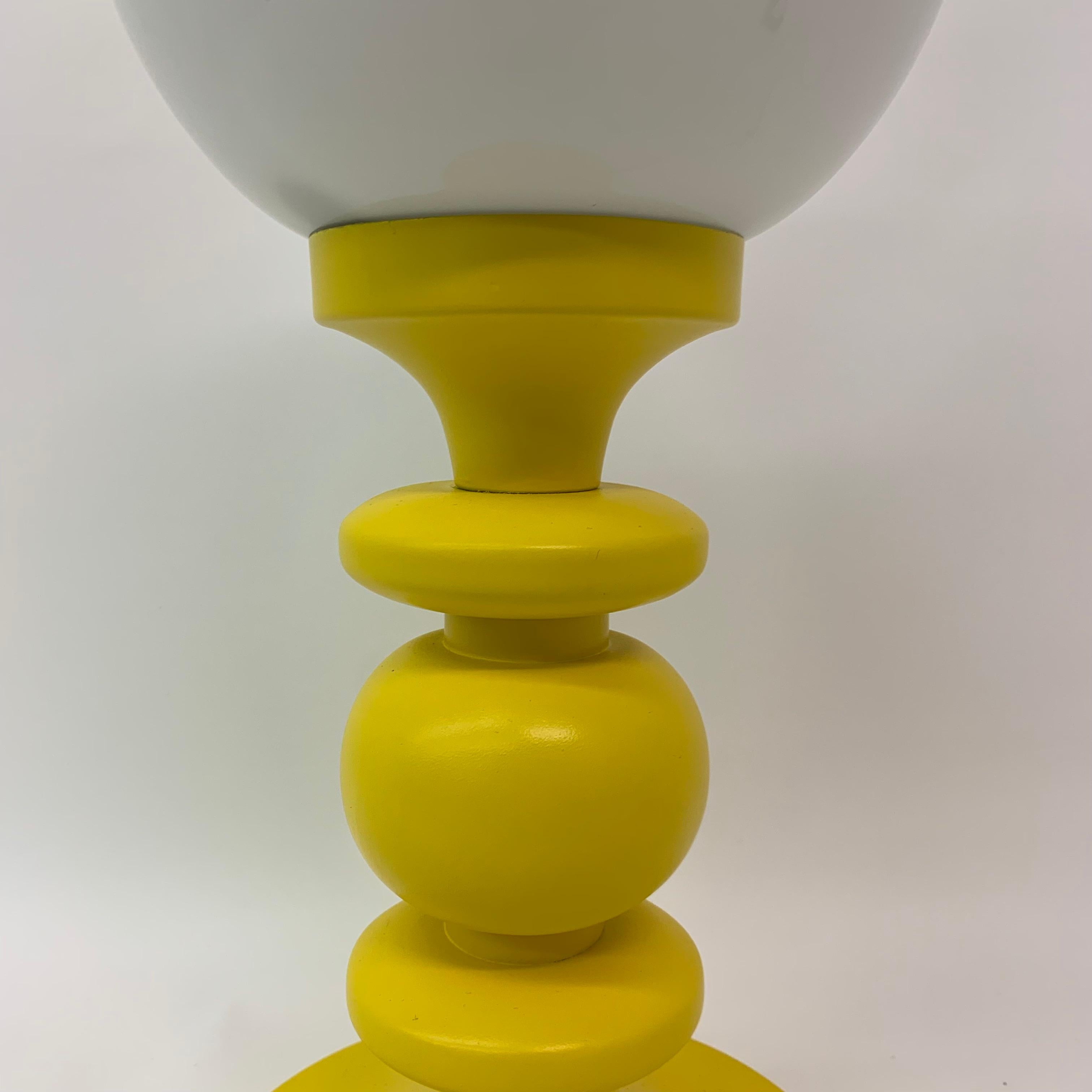 Space age yellow table lamp, 1970s For Sale 3