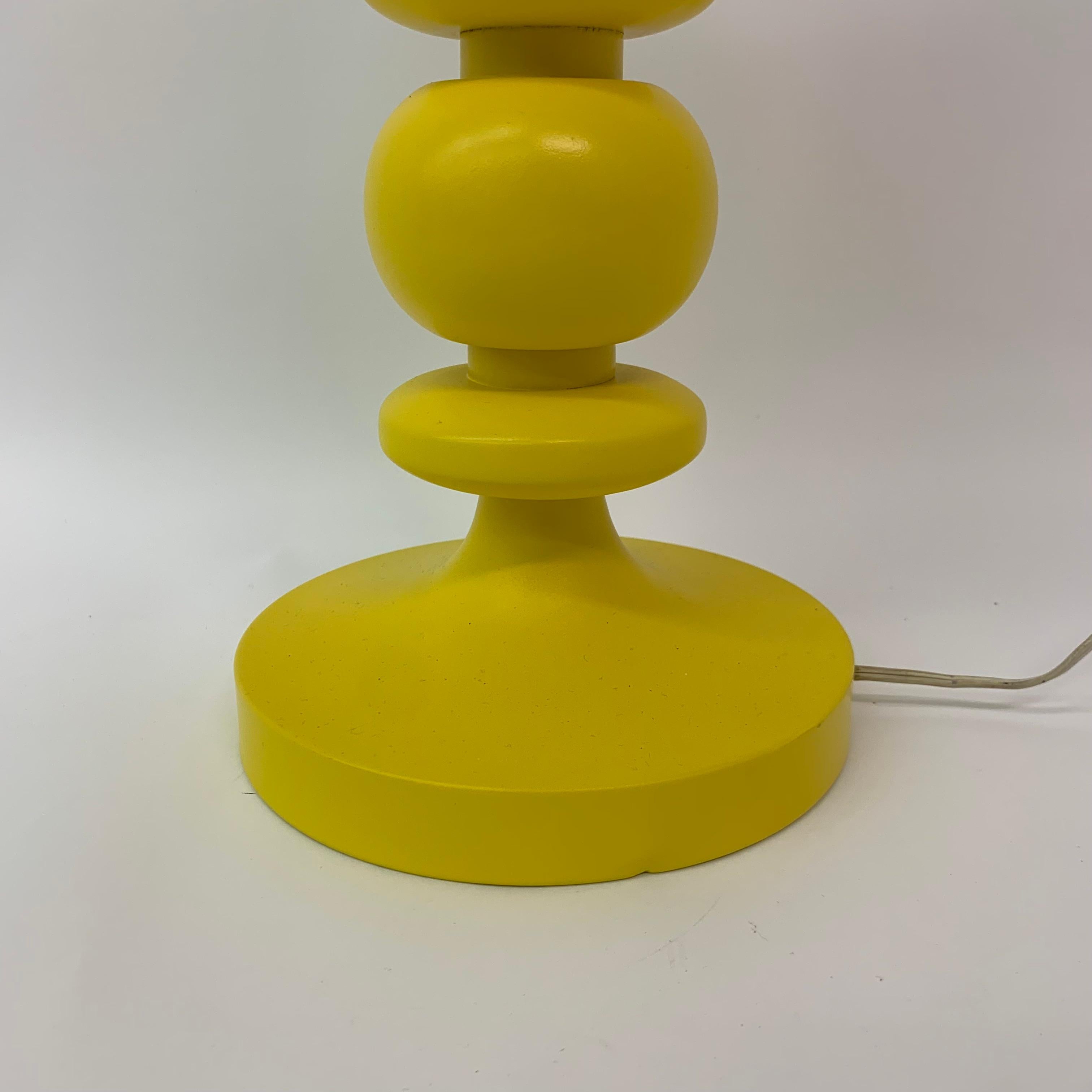 Space age yellow table lamp, 1970s For Sale 4