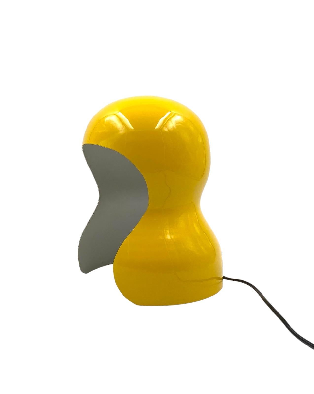 Space Age yellow table lamp, Italy, 1970s For Sale 1