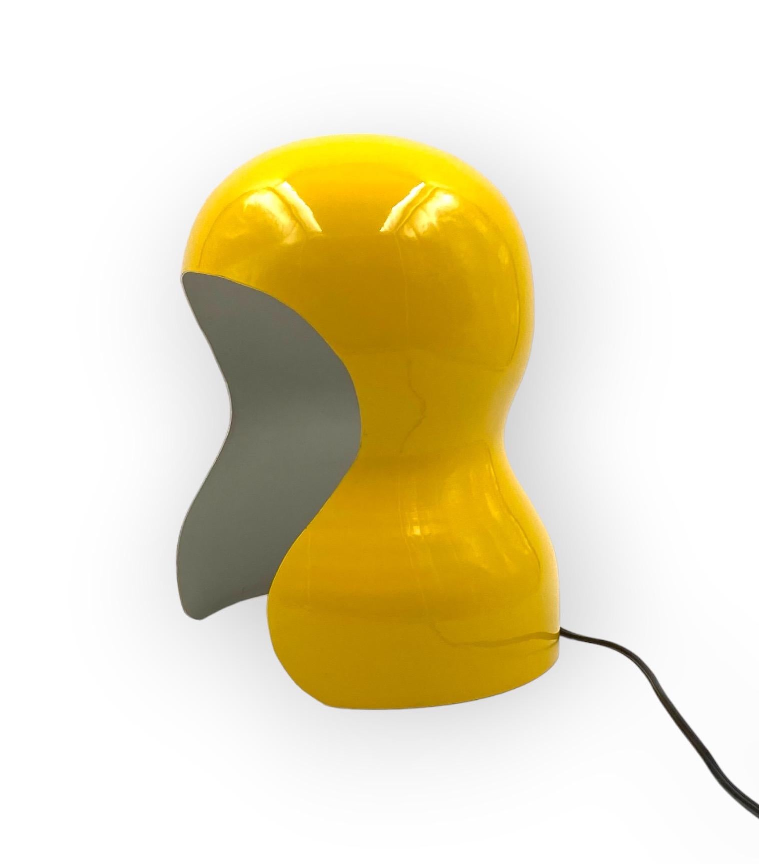 Space Age yellow table lamp, Italy, 1970s For Sale 2