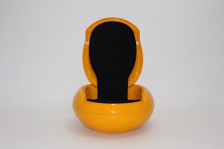 Space Age Yellow Vintage Plastic Garden Egg Chair Peter Ghyczy, Germany, 1968 For Sale 3
