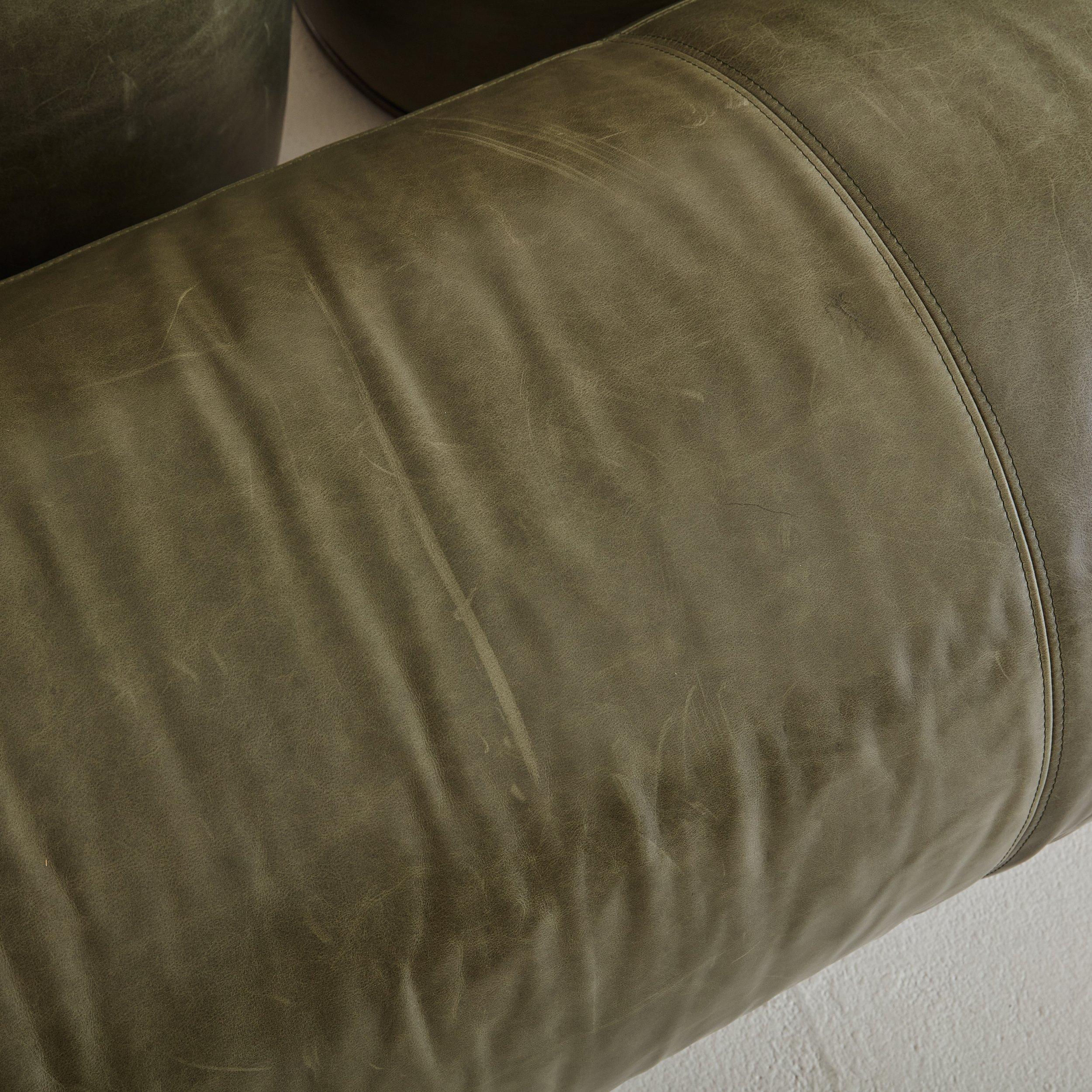 Space Age 'Zeppelin' Sofa in Olive Green Leather by Walter Leeman for Velda For Sale 1