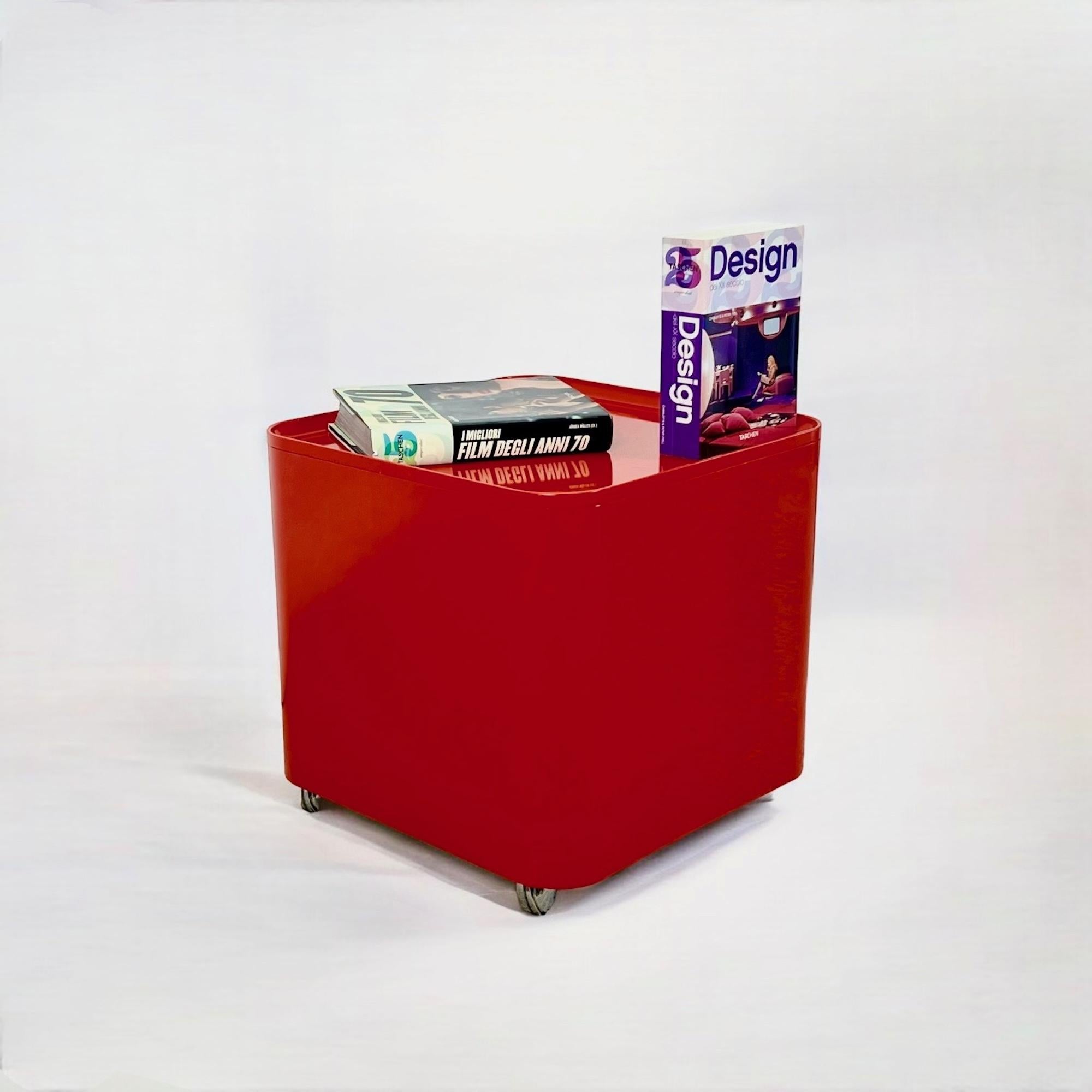 Late 20th Century Space Age70s Red Table with Container DIME by Marcello Siard for Longato