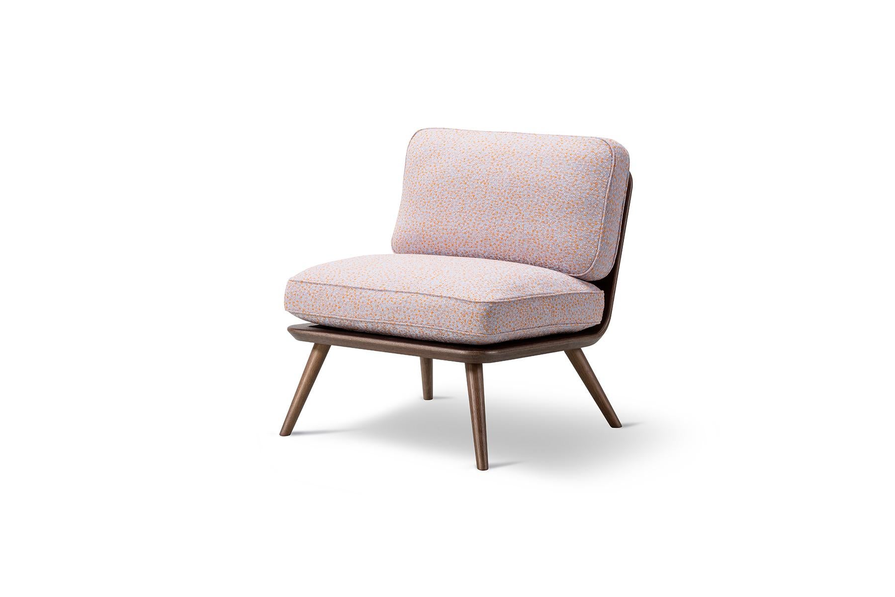 Contemporary Space Copenhagen Spine Lounge Chair Petit For Sale
