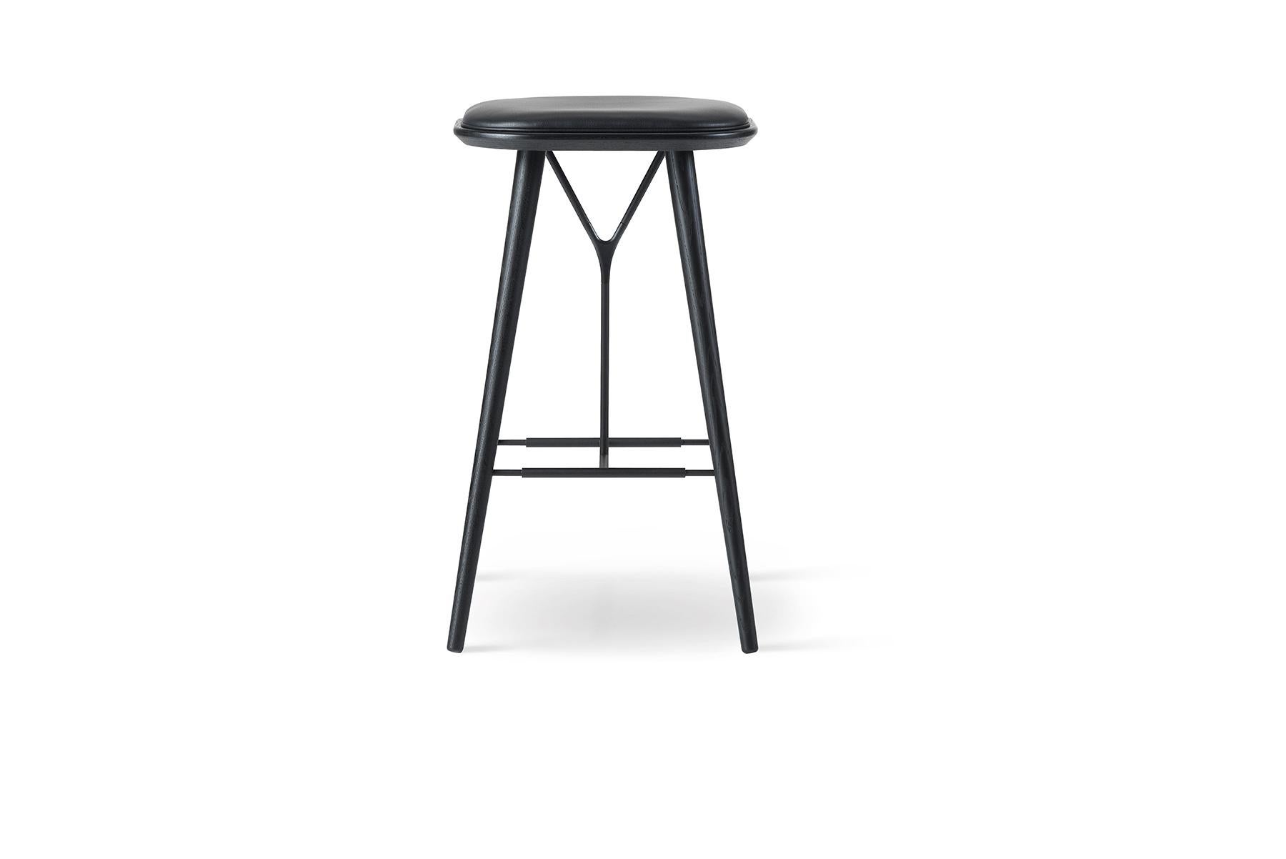 Space copenhagen spine stool (backless) In 2014, Space Copenhagen built onto the Spine series with the backless barstool Spine Stool. The stool is available in both bar and kitchen counter heights.
