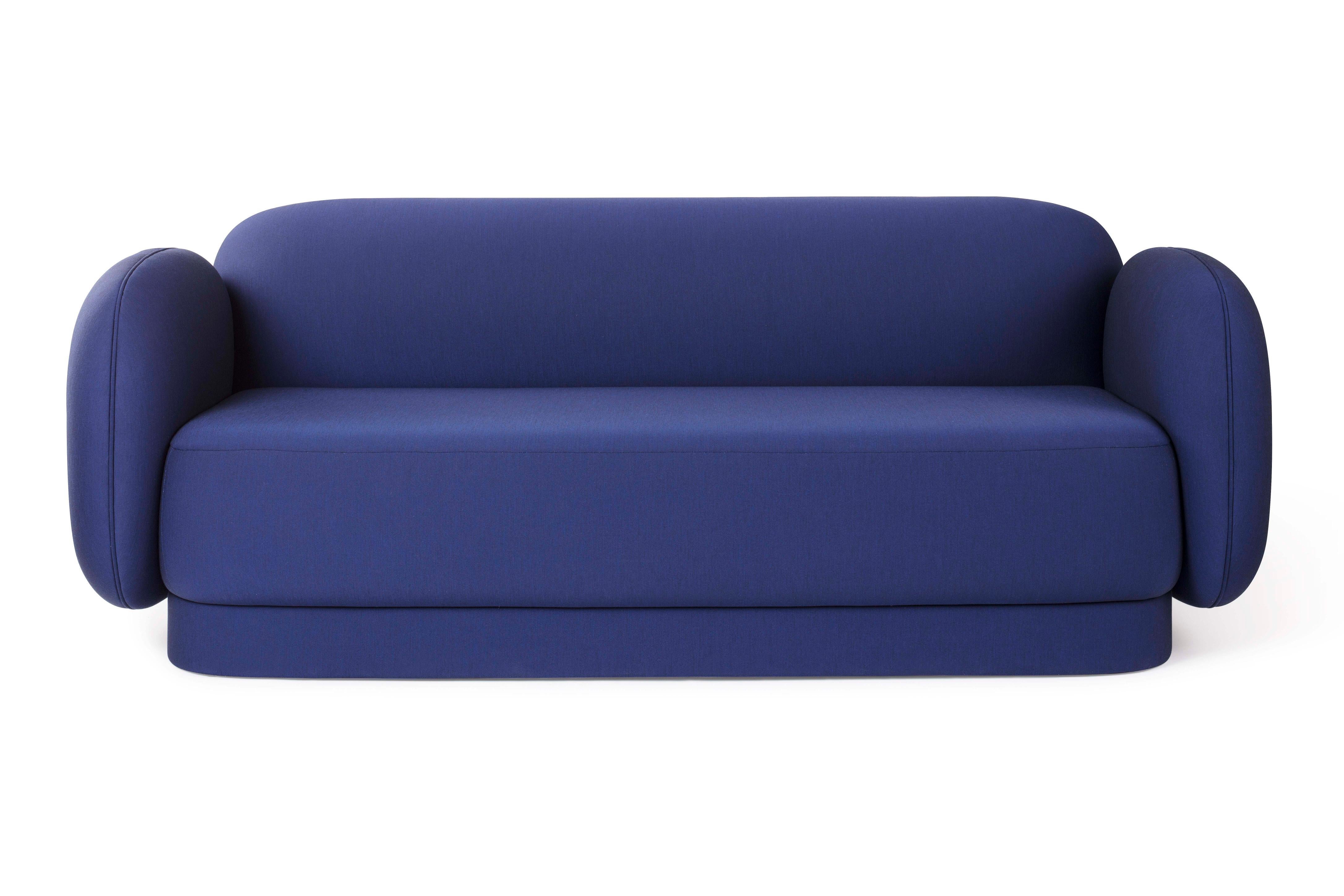 Space oddity sofa designed by Thomas Dariel, Maison Dada
Sofa: L240 x D100 x H95 cm
Structure in solid timber and plywood • Memory foam
Base and seating fully upholstered in fabric
Recommended fabric • Febrik Uniform Melange Collection from