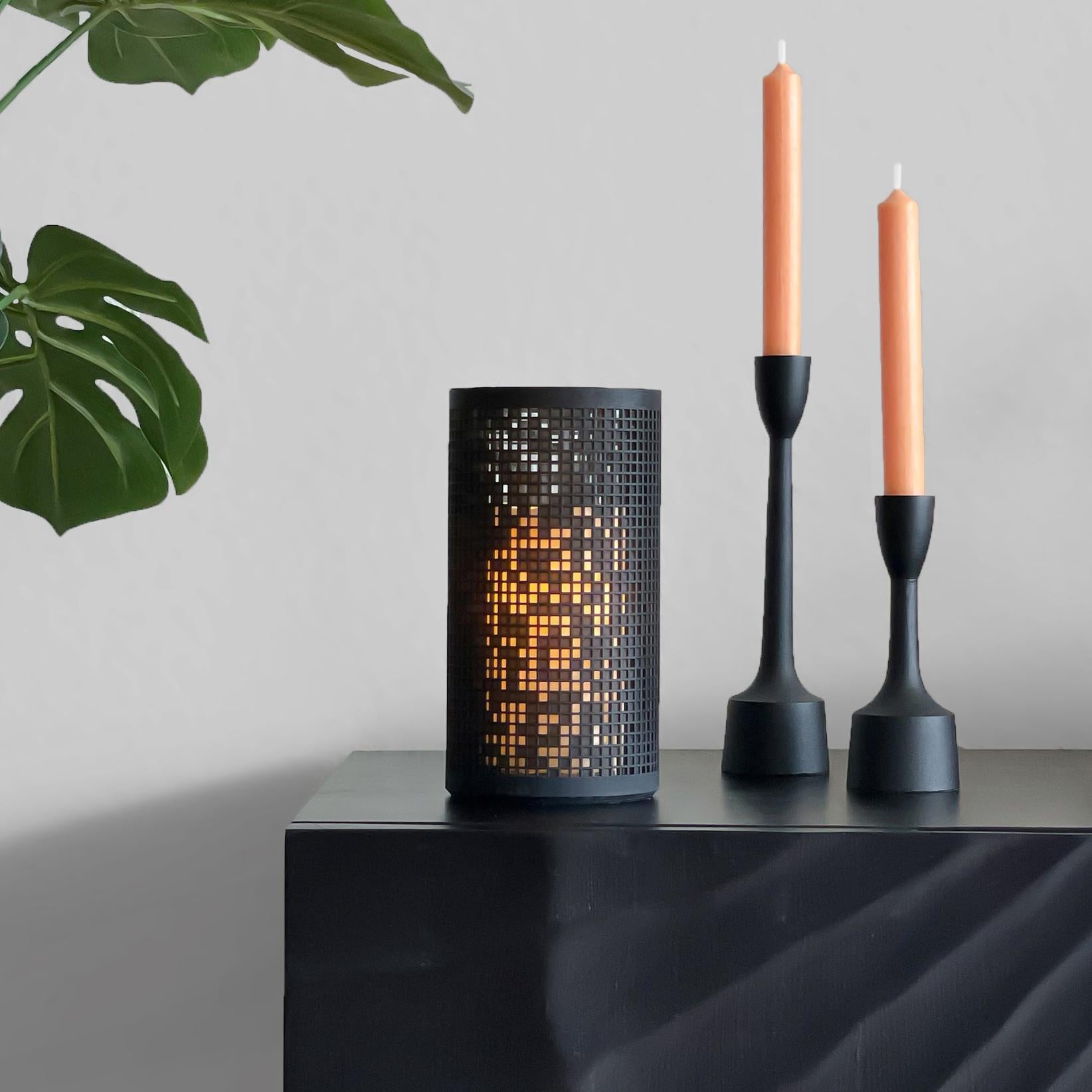 SPACE is part of a narrative vase collection whose design was inspired by the five elements of EARTH, WATER, FIRE, AIR and SPACE.
Apart from its cylindrical basic shape, each vase is characterized by an individual pattern that is defined by the