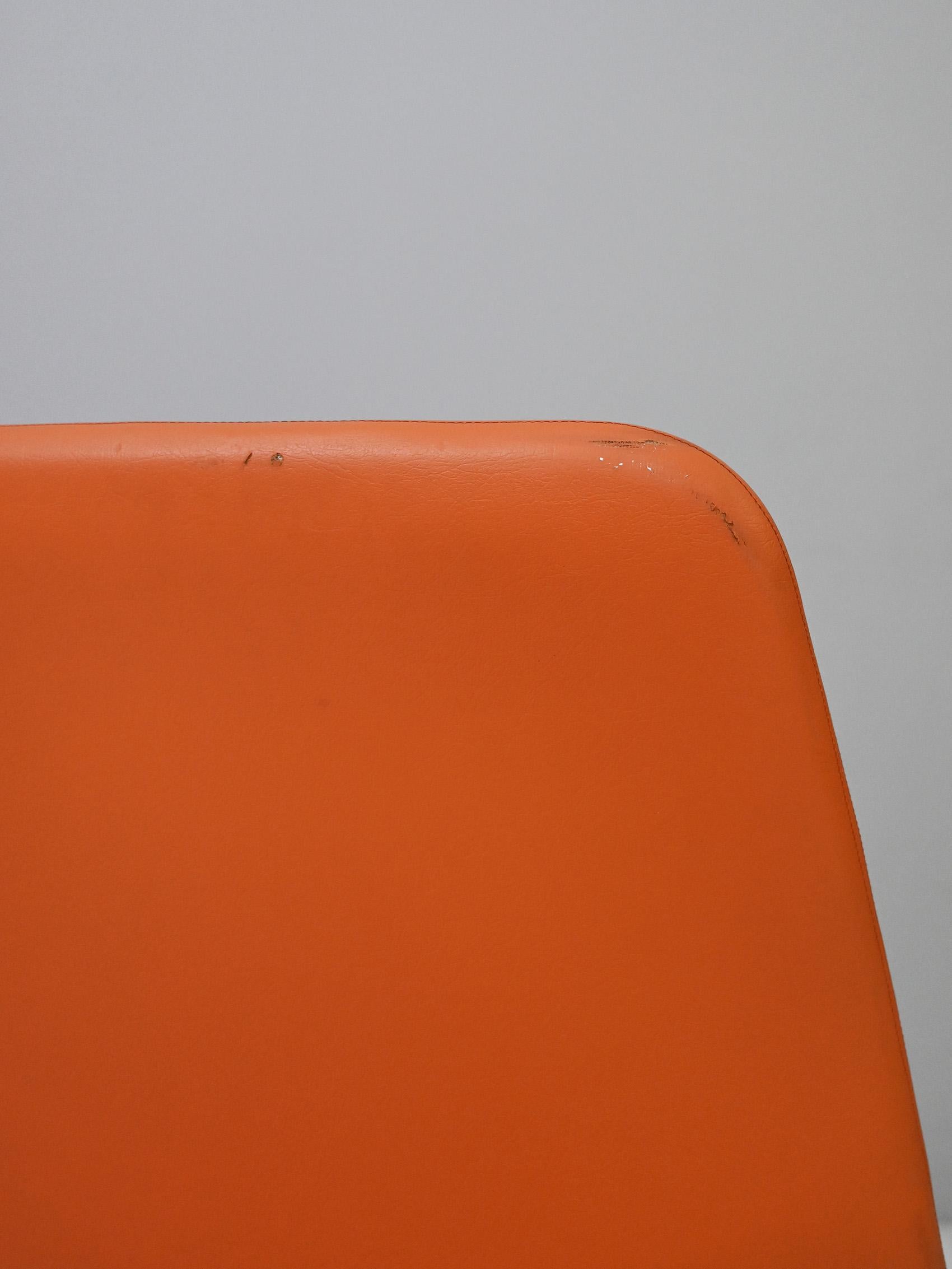 'Spaceage' style swivel chairs orange color, 1970s For Sale 6