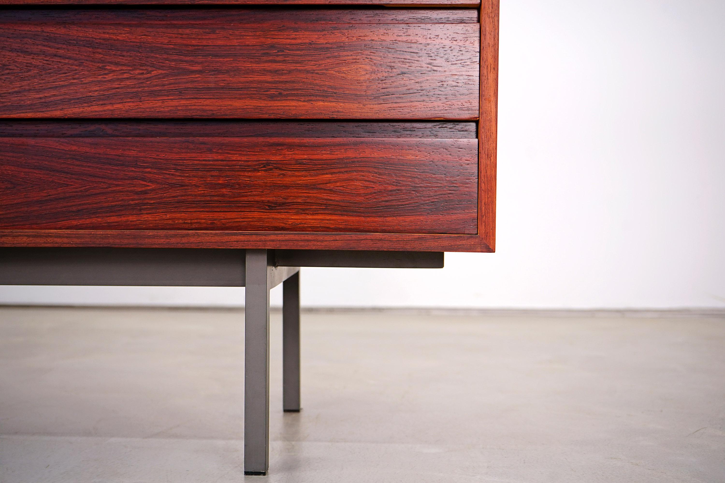 Spacious Sideboard by Walter Wirz for Wilhelm Renz, 1960s For Sale 4