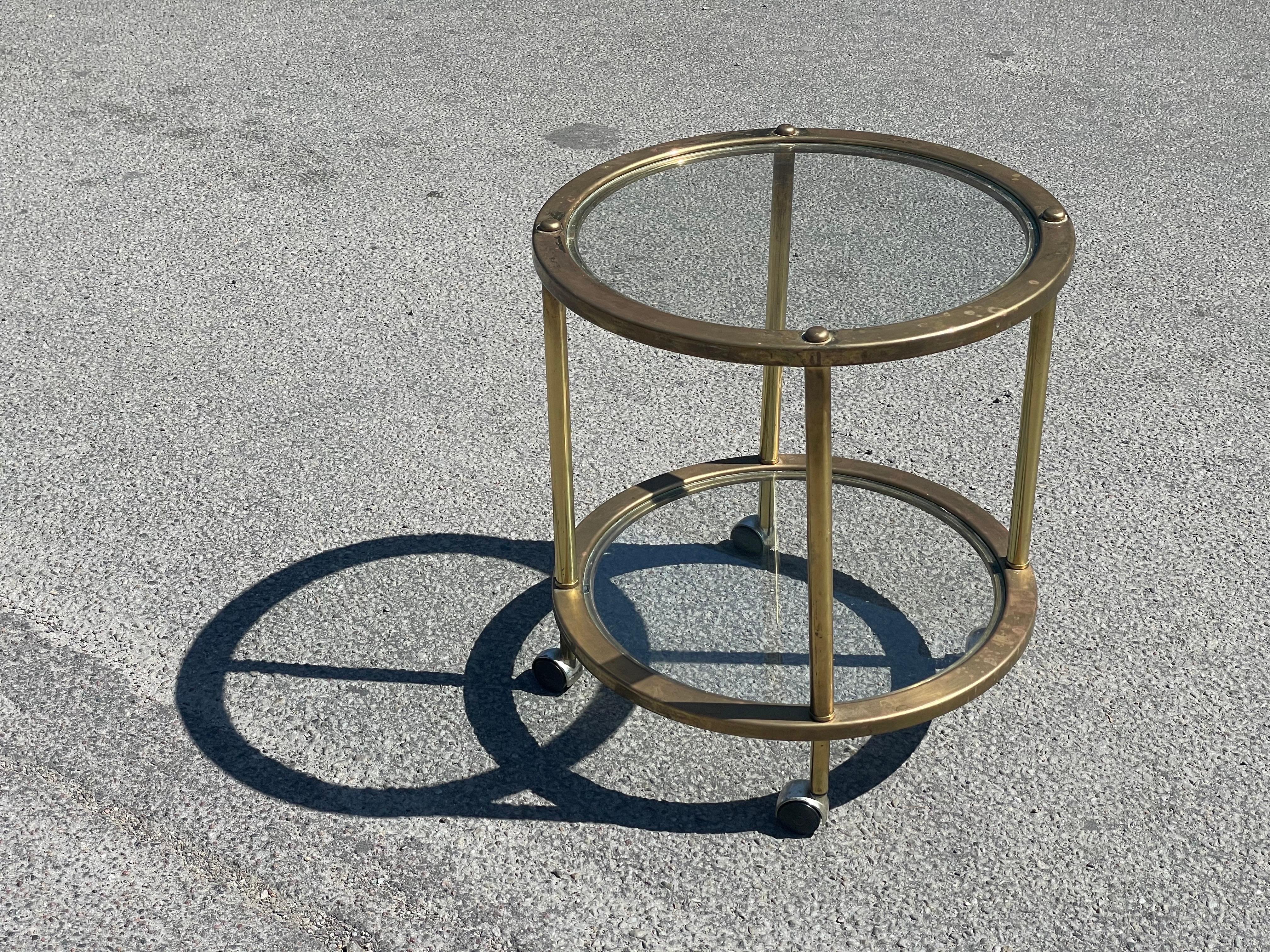 Spacieux chariot de bar français vintage des années 1970 en vente 2