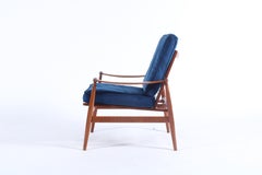 Spade Chair Model 133 by Finn Juhl for France & Son