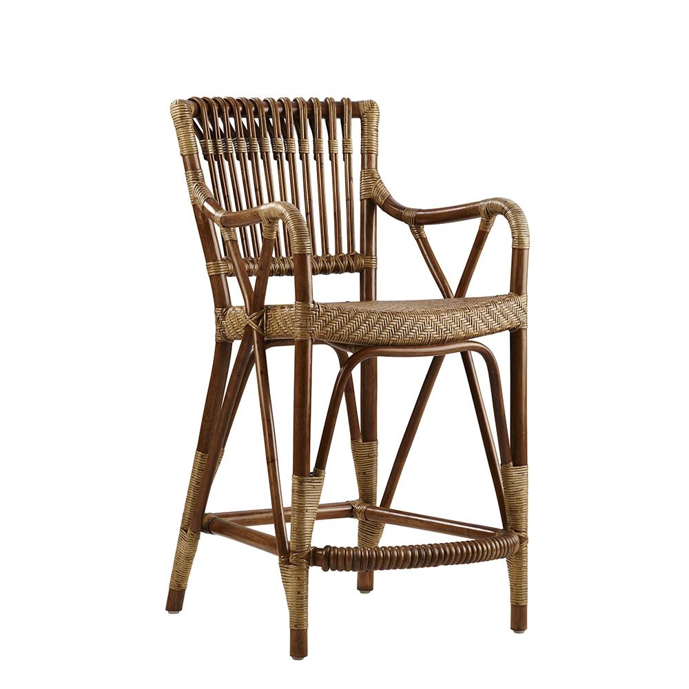 Bar Stool Spadi all in natural rattan,
in brown finish, hand-crafted rattan.
Seat height: 62cm (24.40 inch).